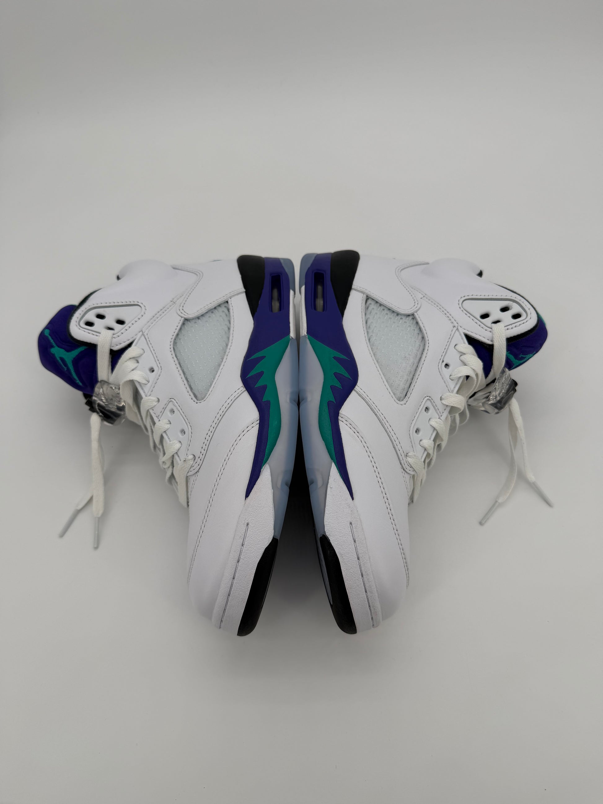 Jordan 5 Retro Grape (2025)