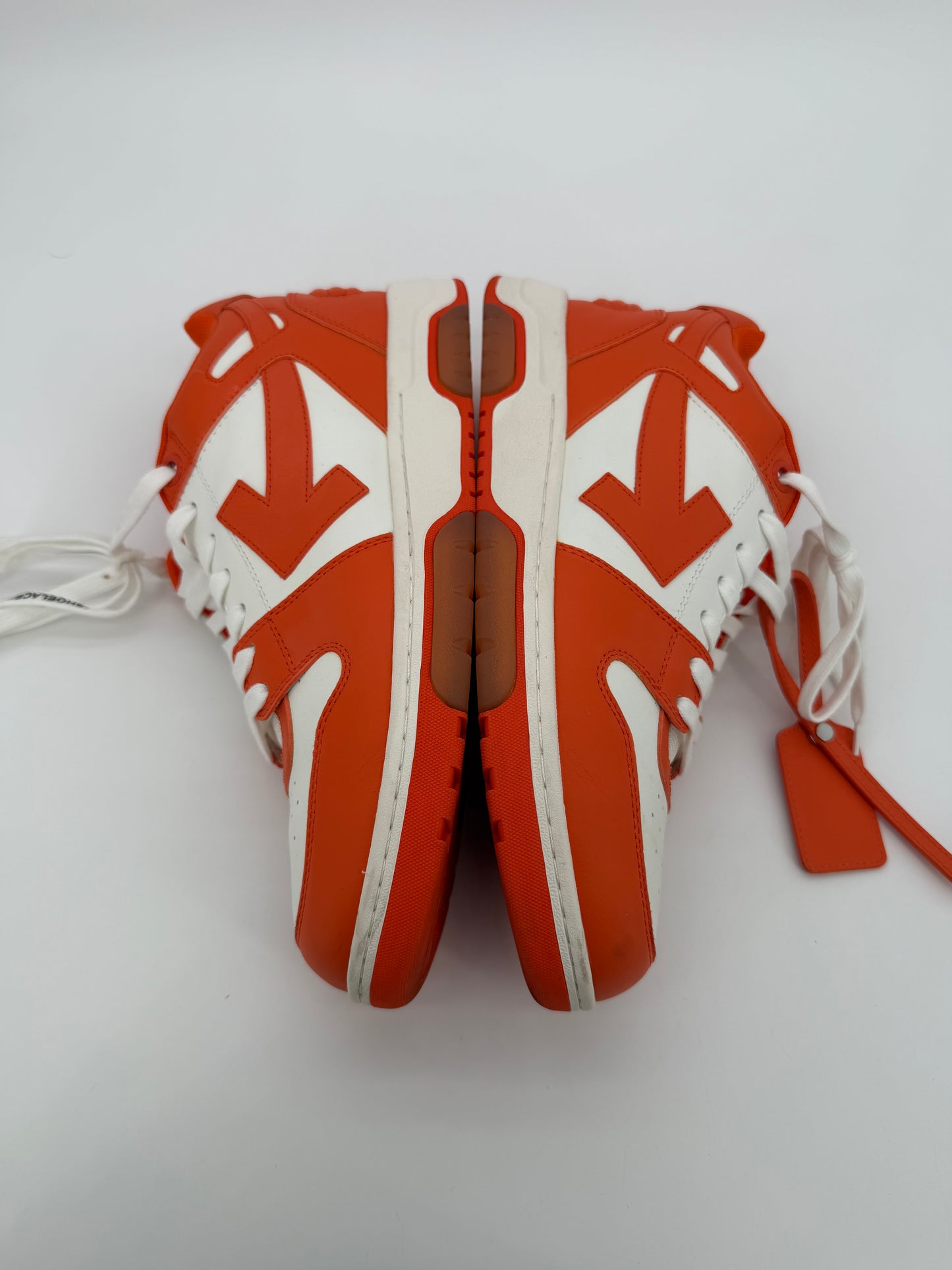 OFF-WHITE Out Of Office OOO Low Tops White Orange