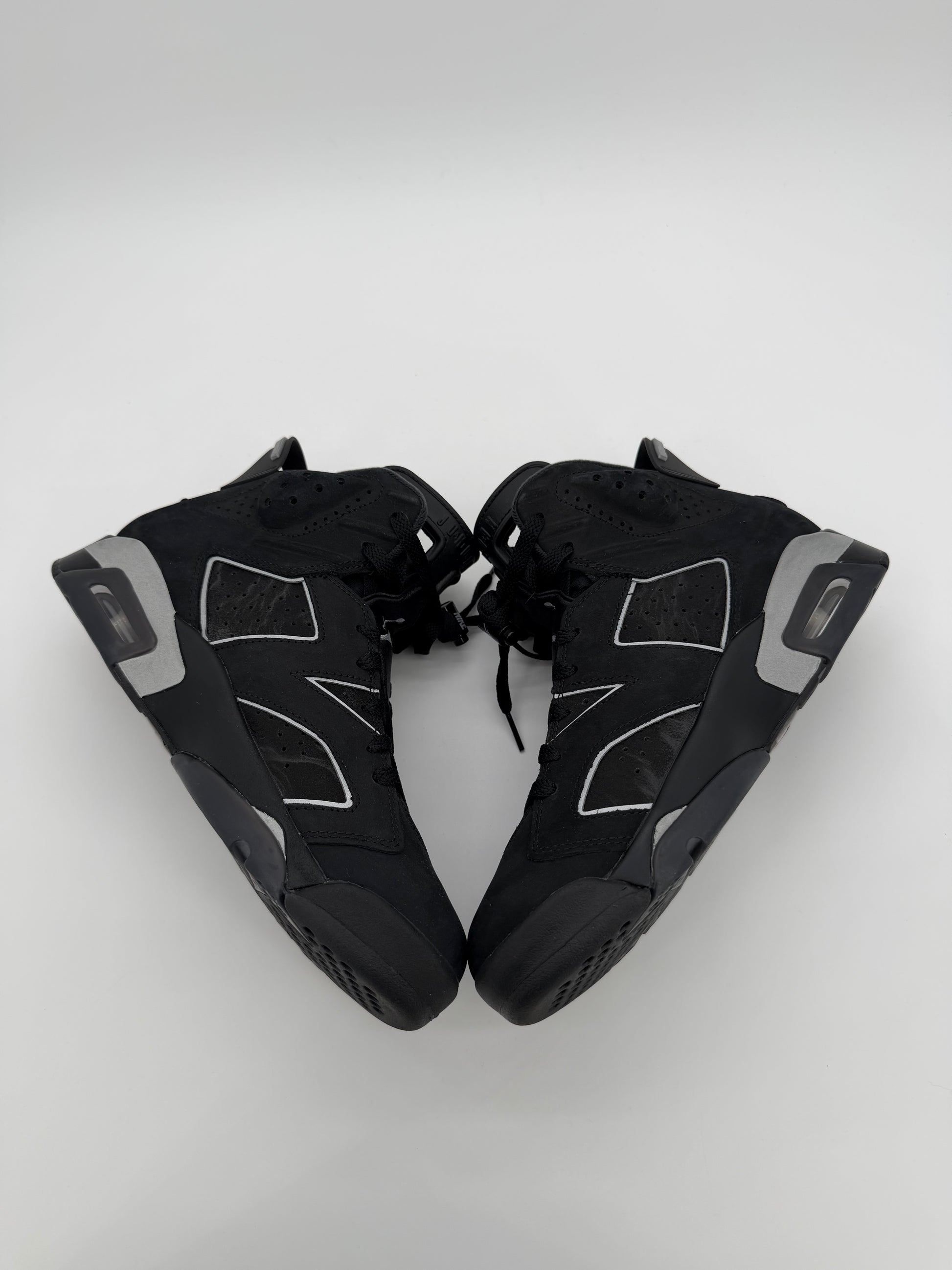Jordan 6 Retro Cap and Gown
