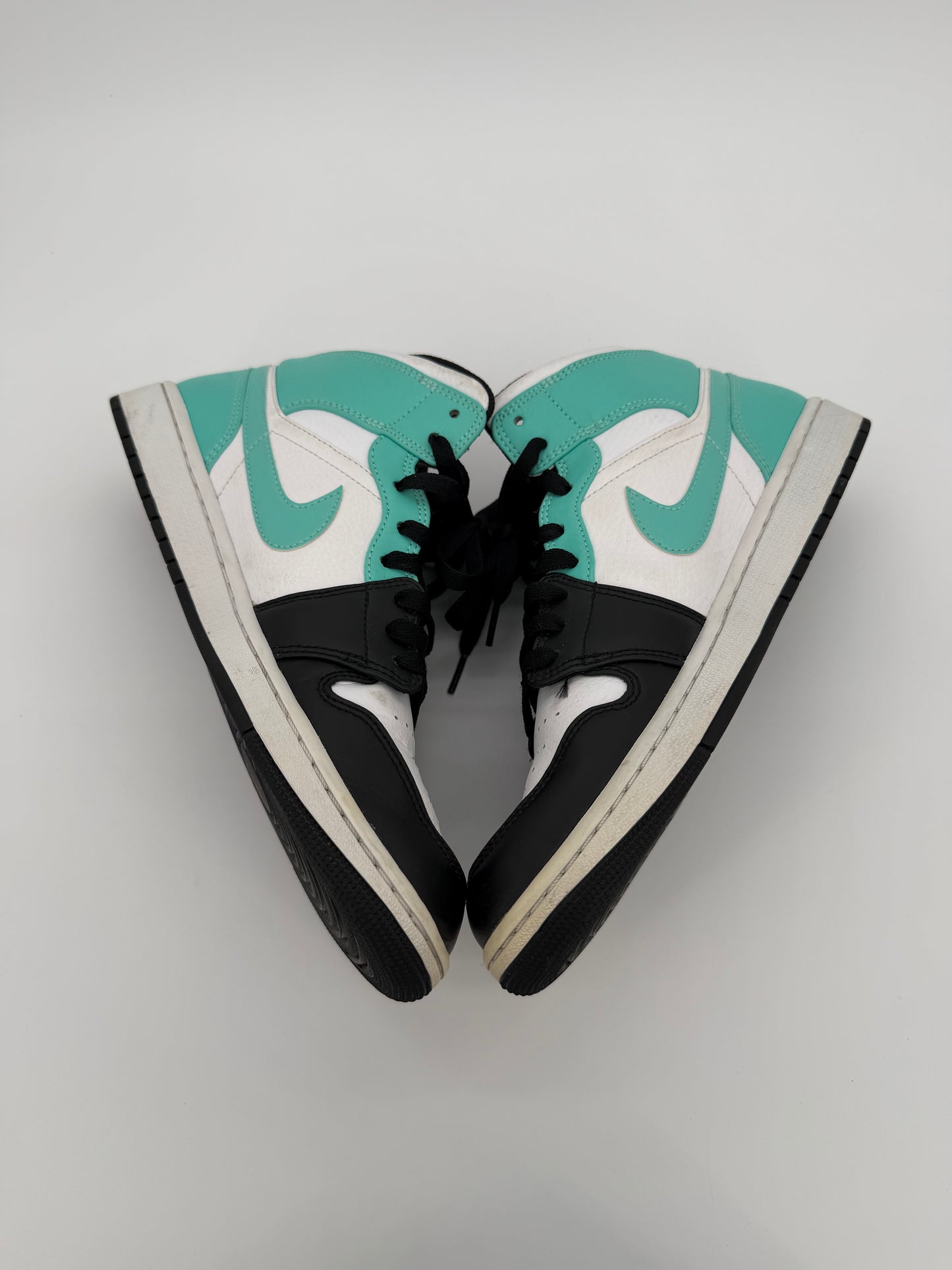 Jordan 1 Mid Tropical Twist Igloo