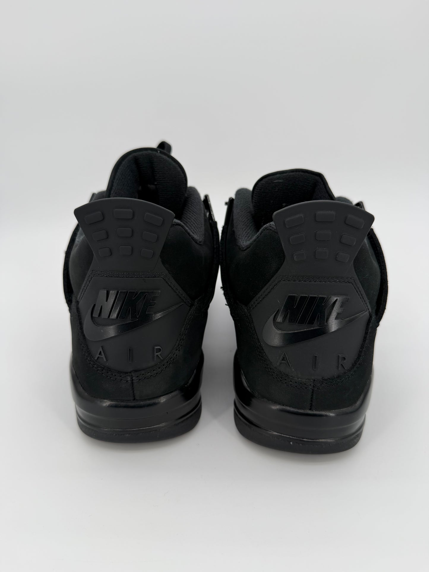 Jordan 4 Retro Black Cat (2025)