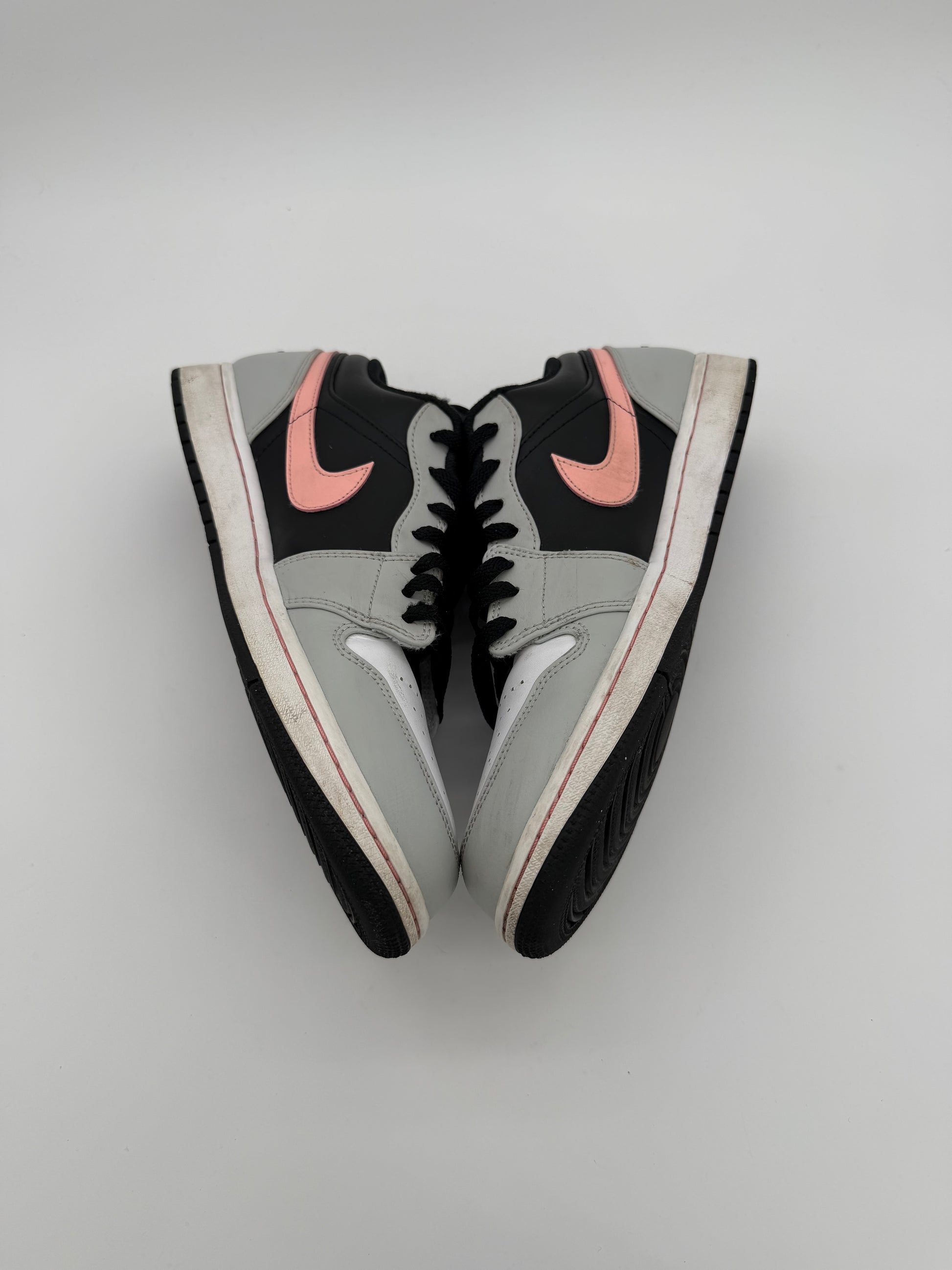 Jordan 1 Low Black Grey Pink