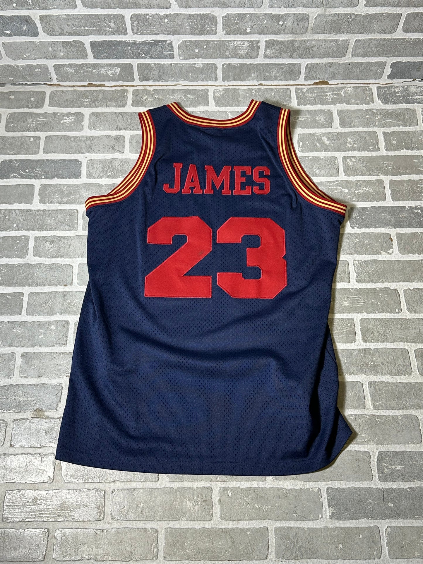 Nike Lebron James Cavs Jersey Throwback