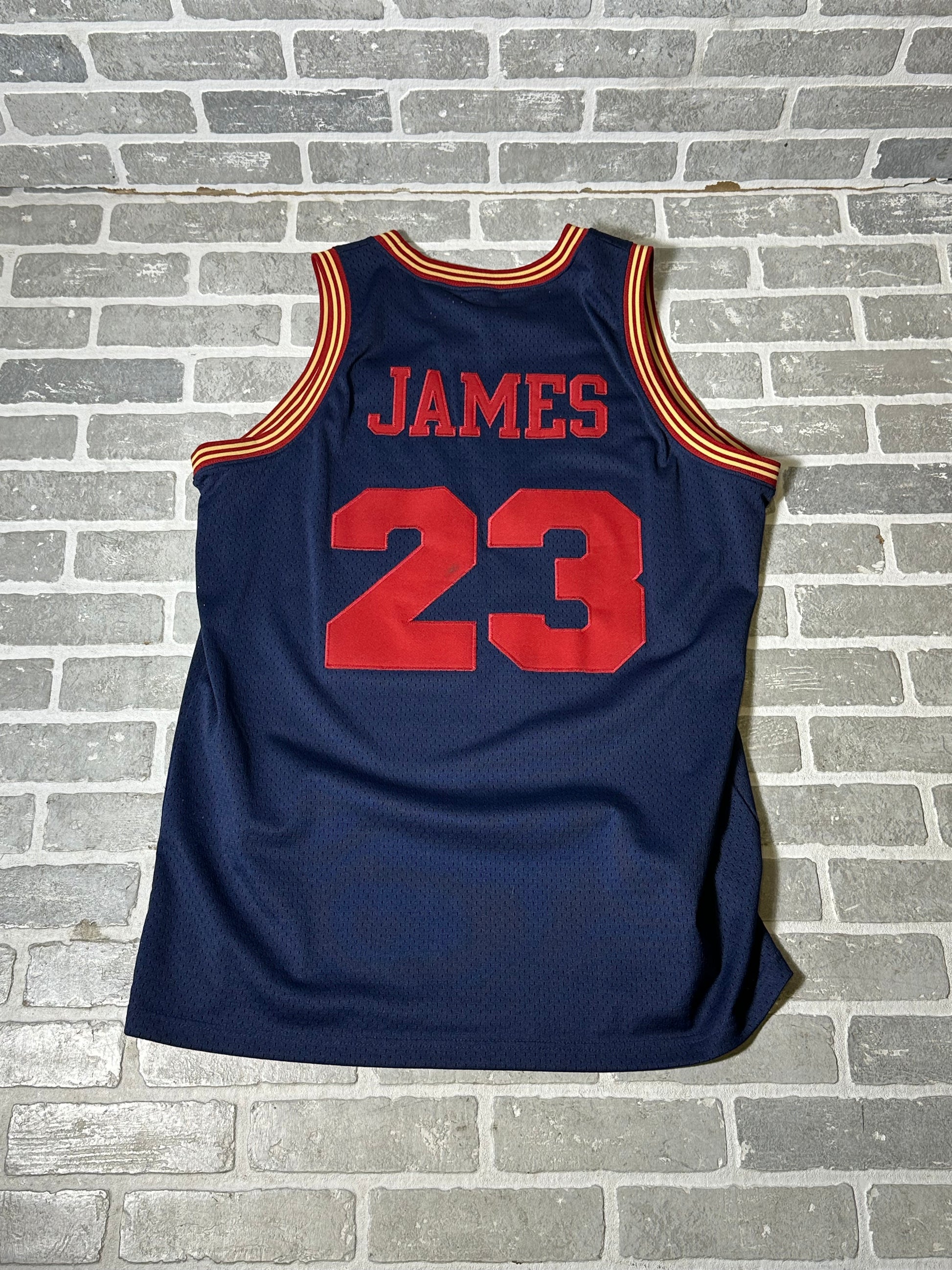 Nike Lebron James Cavs Jersey Throwback