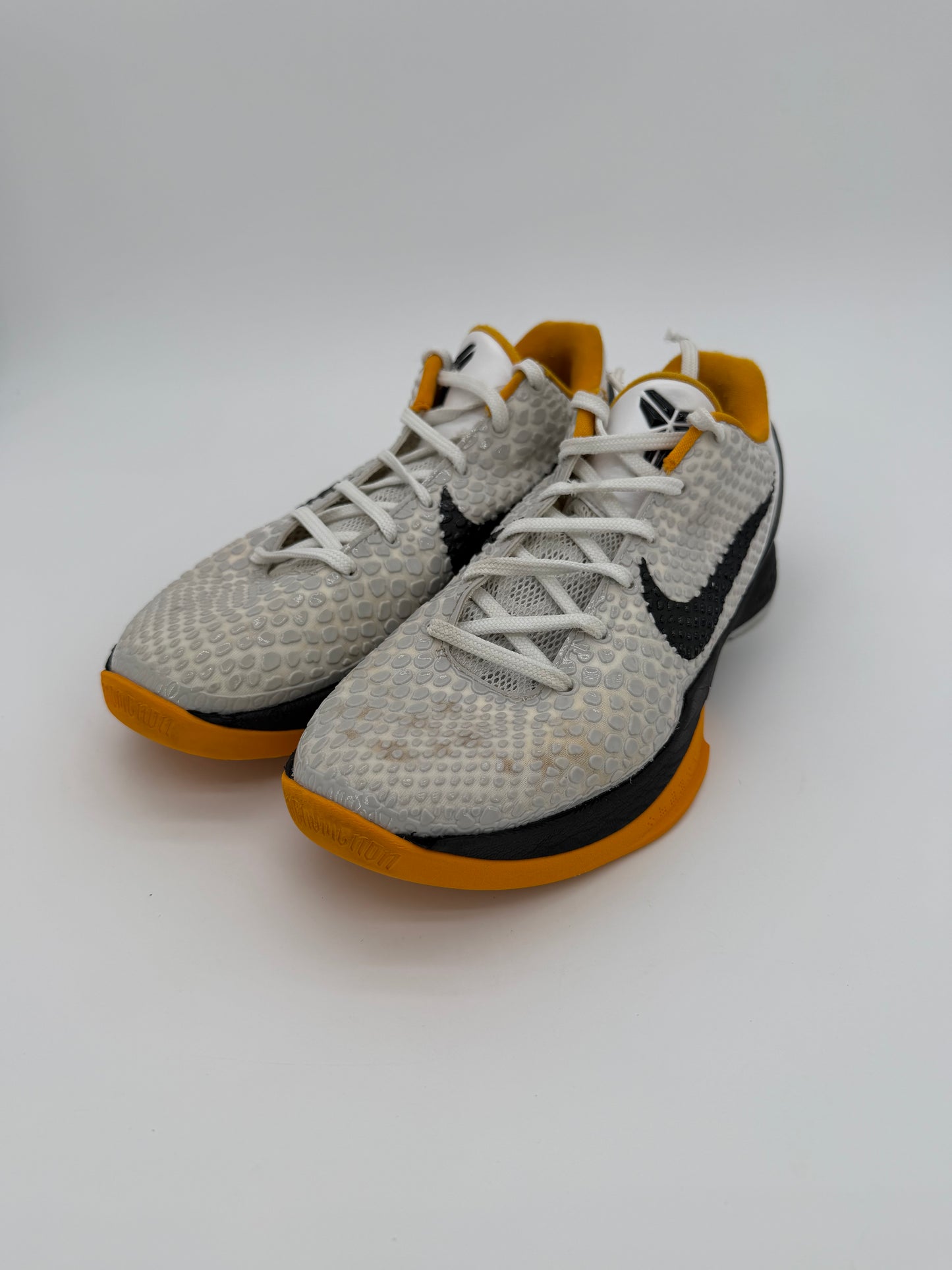 Kobe 6 Protro Playoff Pack White Del Sol
