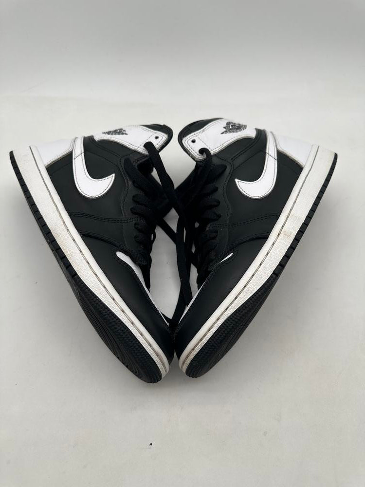 Jordan 1 Retro High OG Black White