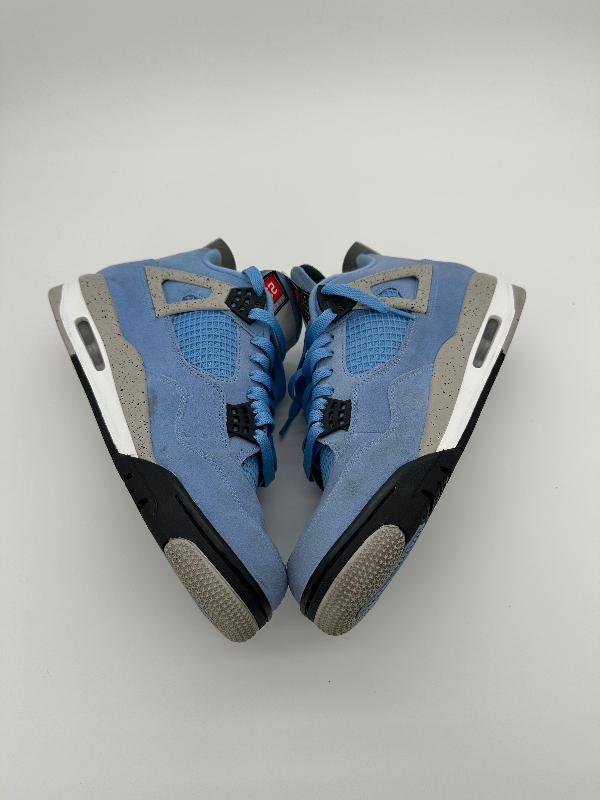 Jordan 4 Retro University Blue