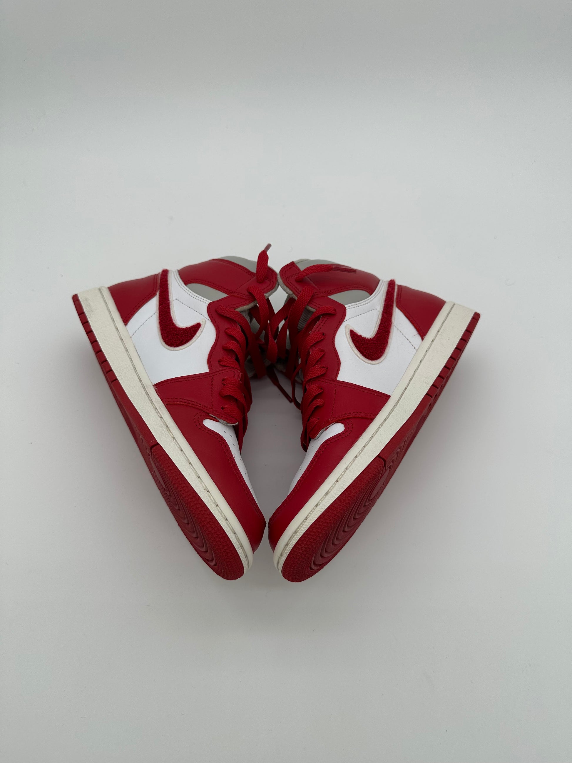 Jordan 1 Retro High OG Varsity Red (Women's)
