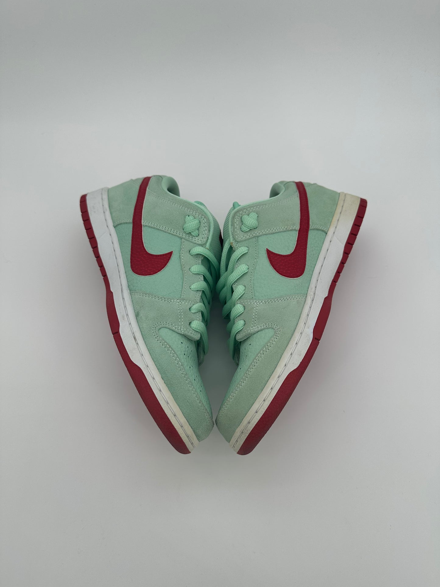 Nike SB Dunk Low Medium Mint Gym Red