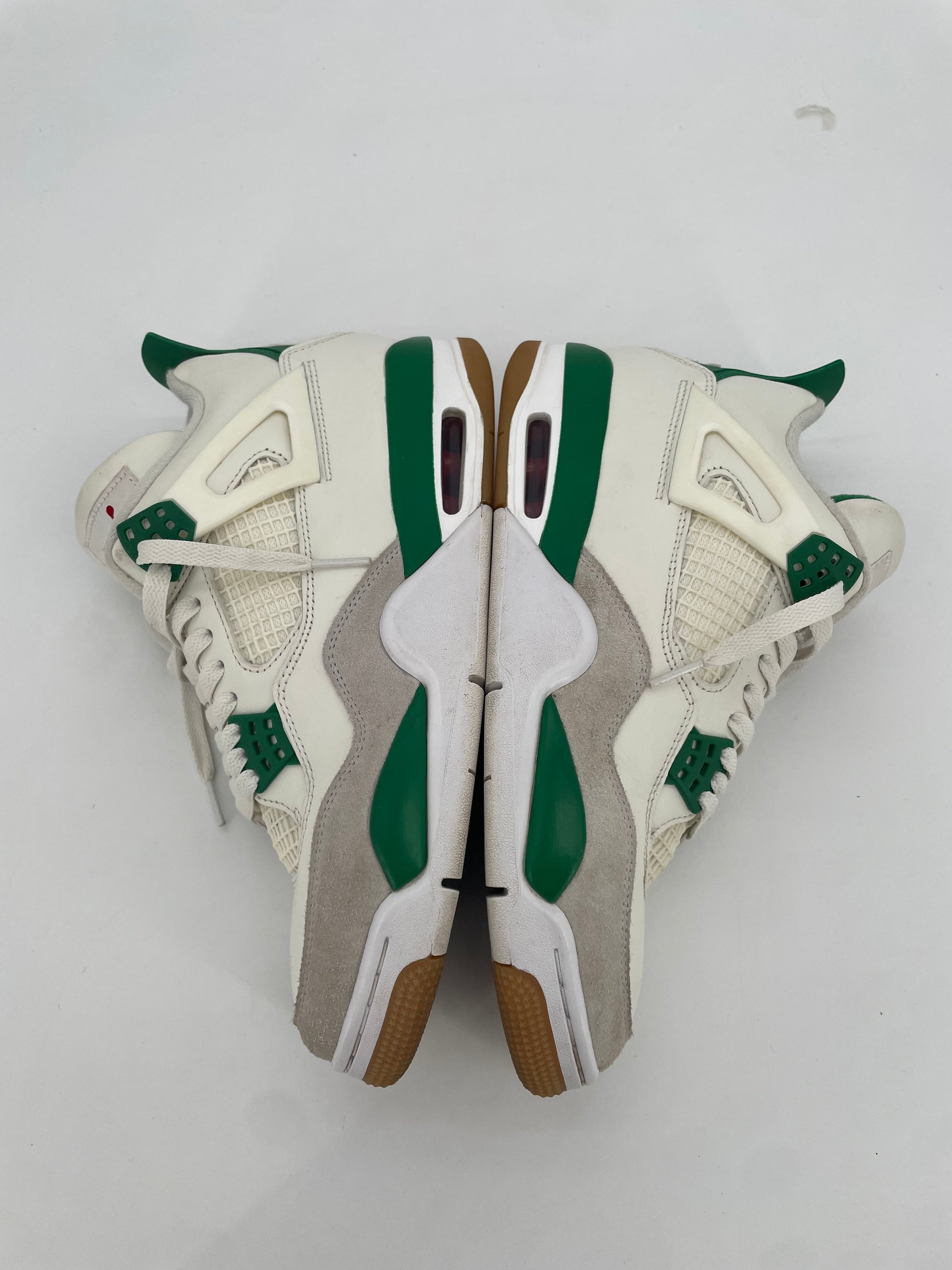 Jordan 4 Retro SB Pine Green