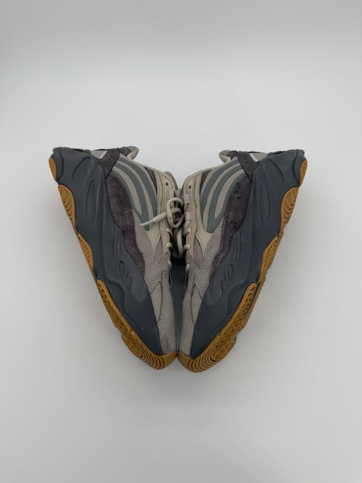 adidas Yeezy Boost 700 V2 Tephra