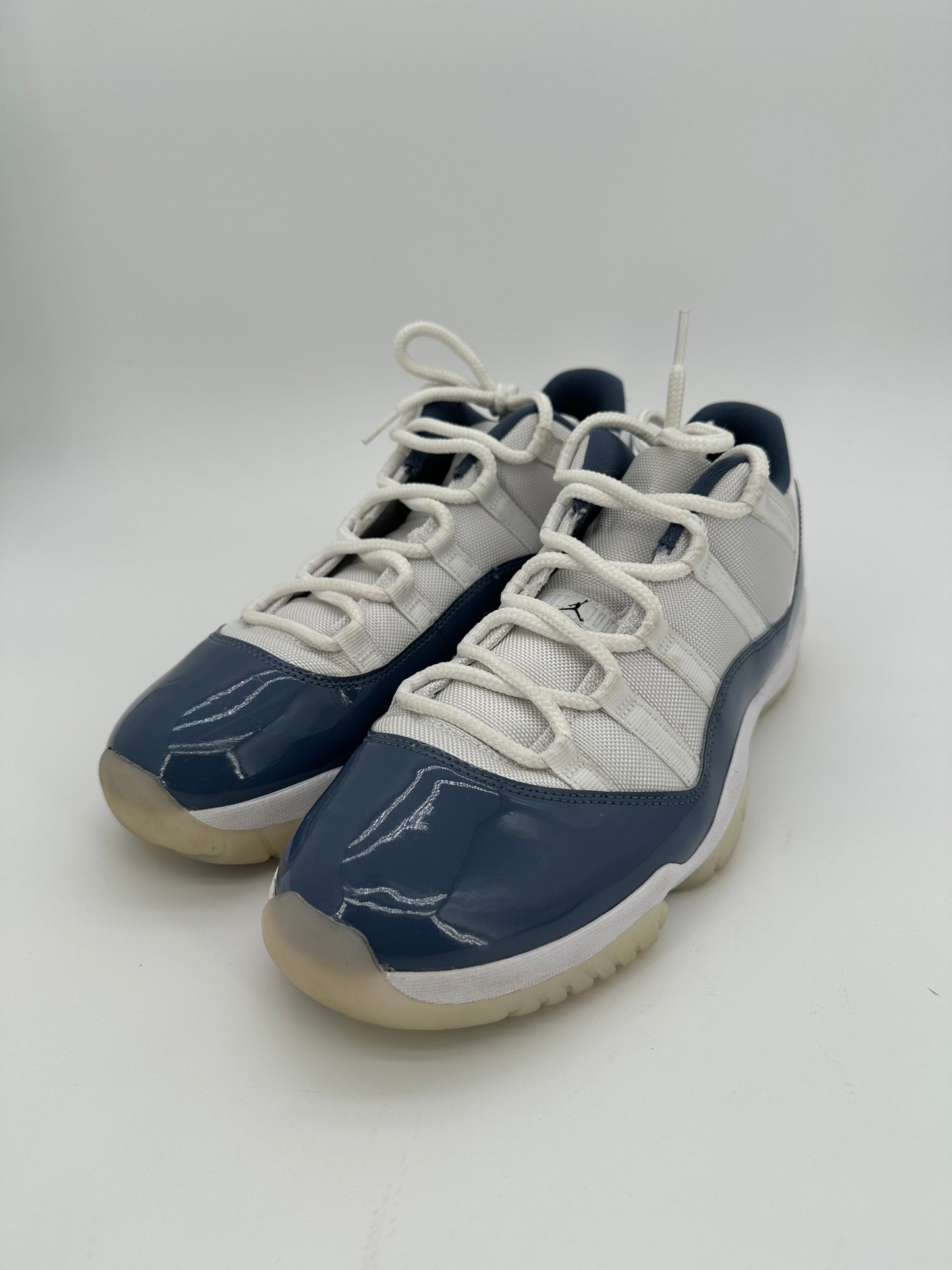 Jordan 11 Retro Low Diffused Blue