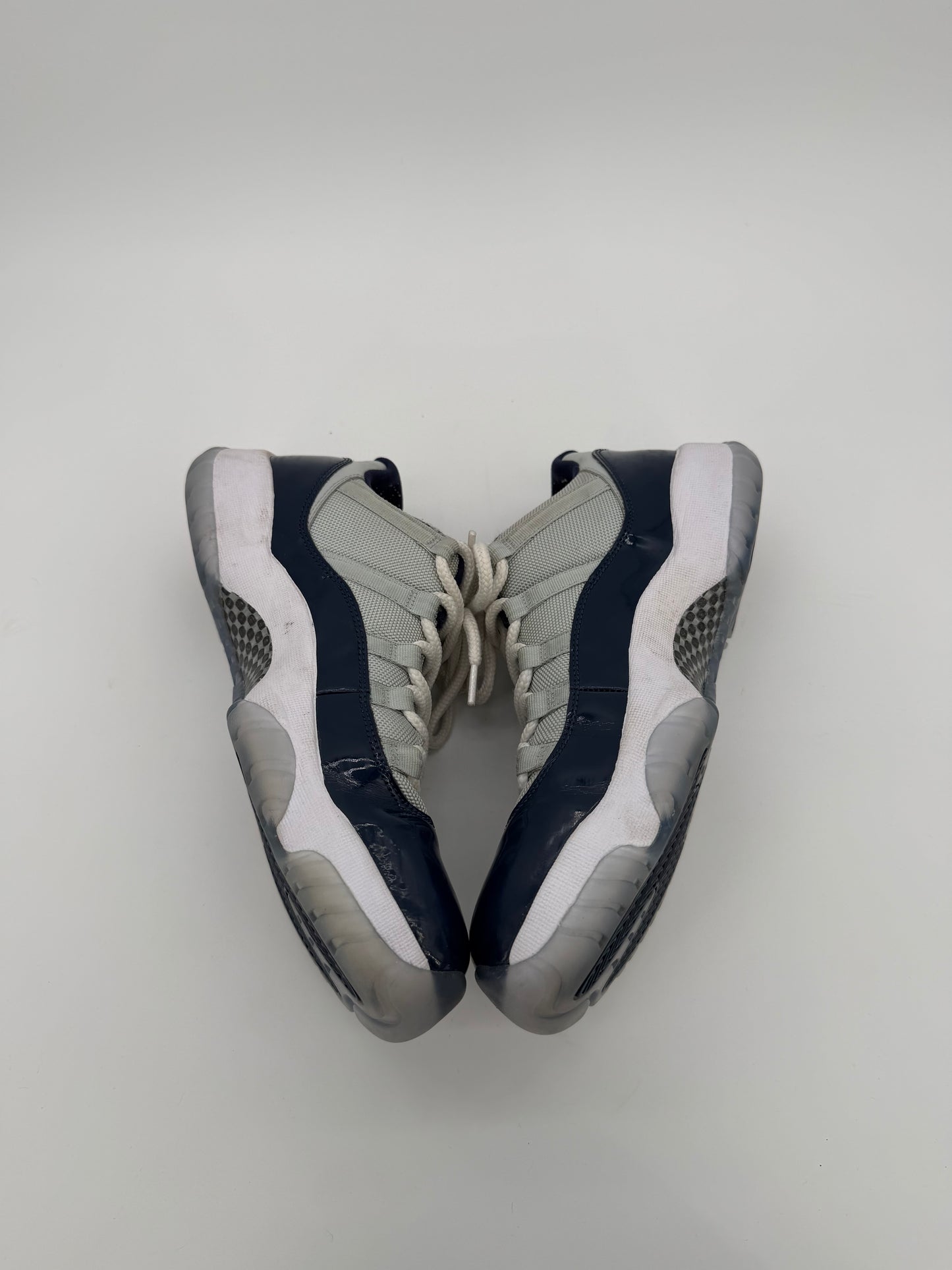 Jordan 11 Retro Low Georgetown