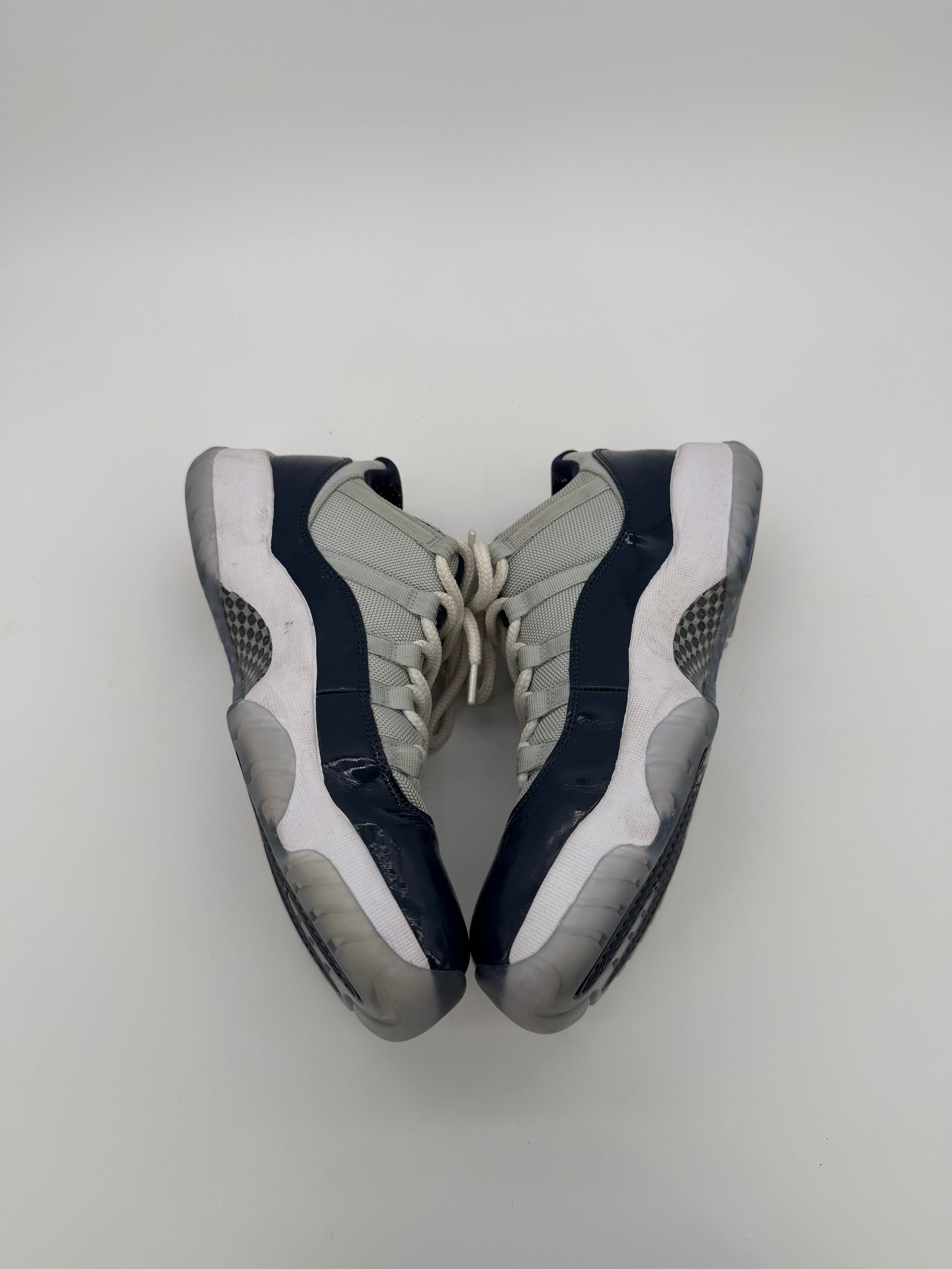 Jordan 11 Retro Low Georgetown