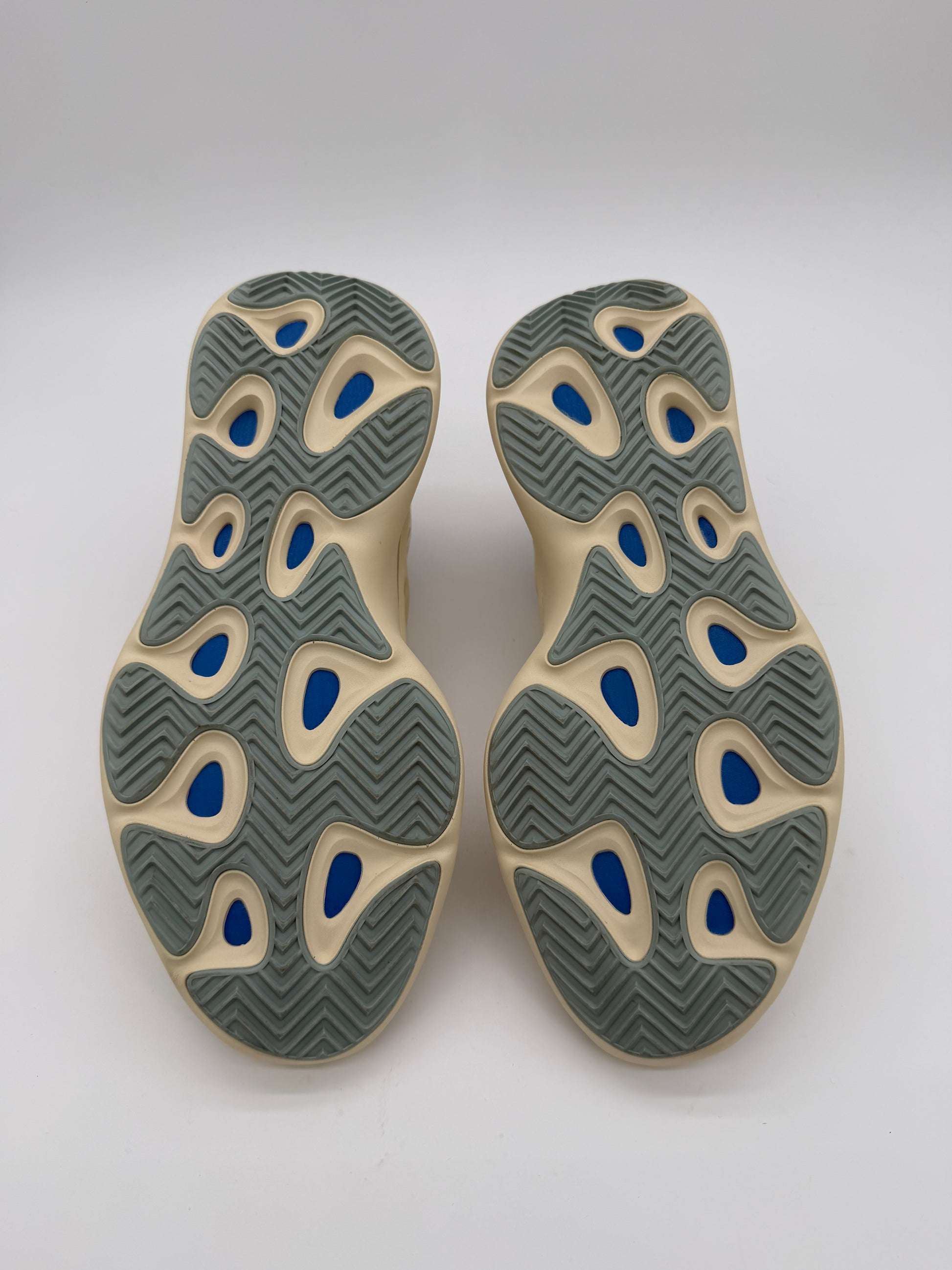 adidas Yeezy 700 V3 Azael