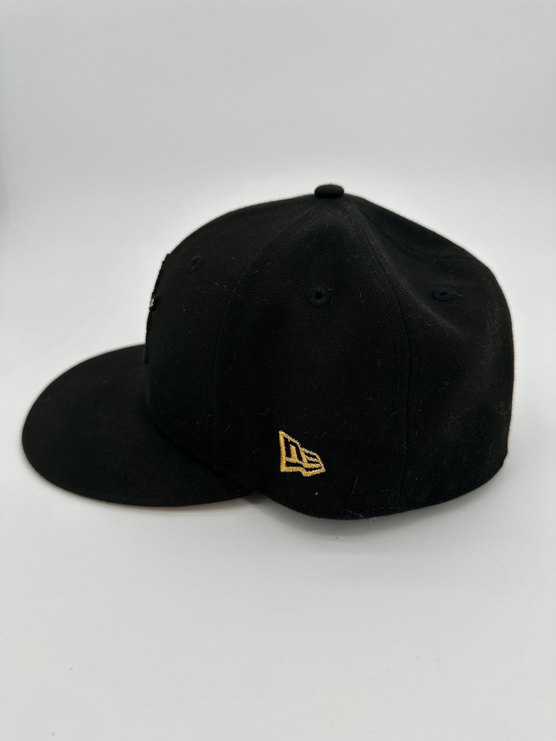 New Era Black King Skull Fitted