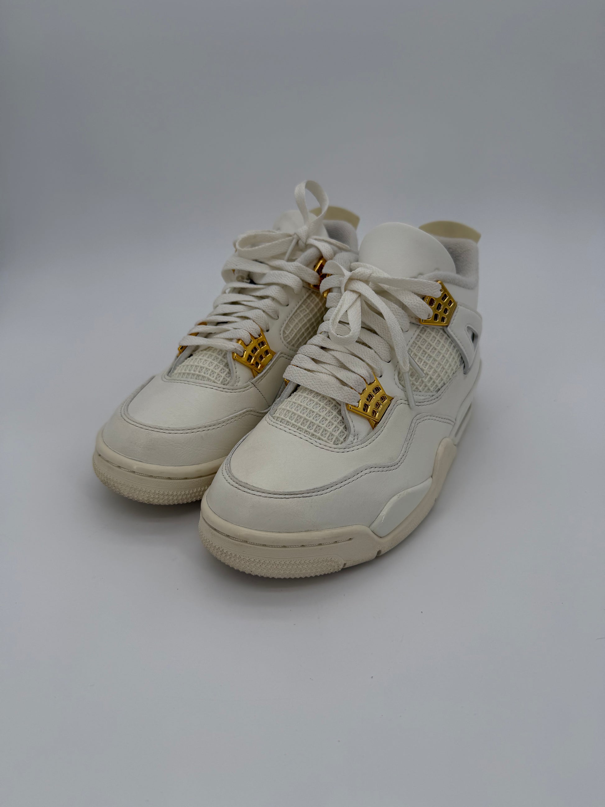 Jordan 4 Retro Metallic Gold (Women's)