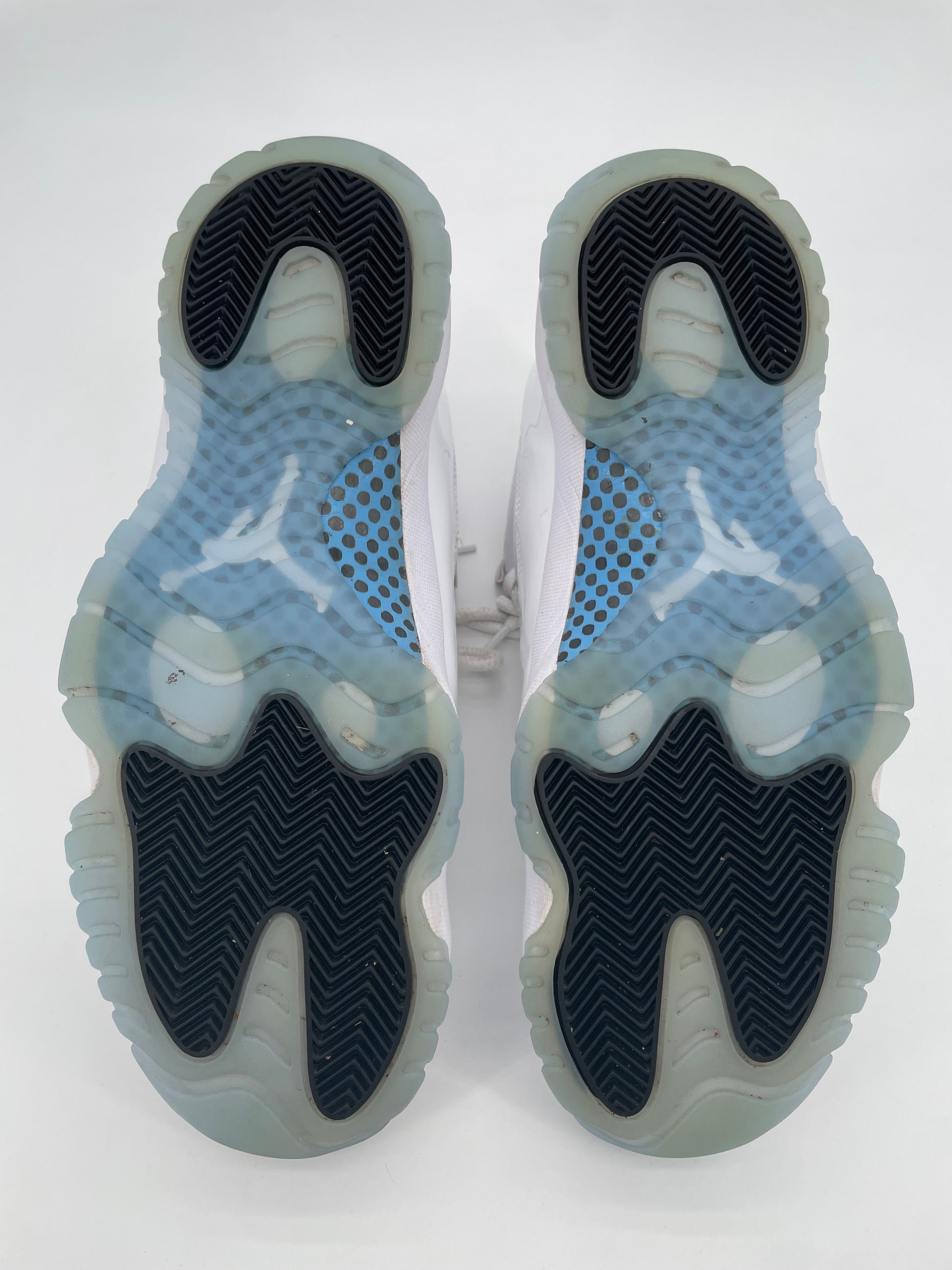Jordan 11 Retro Legend Blue (2024)