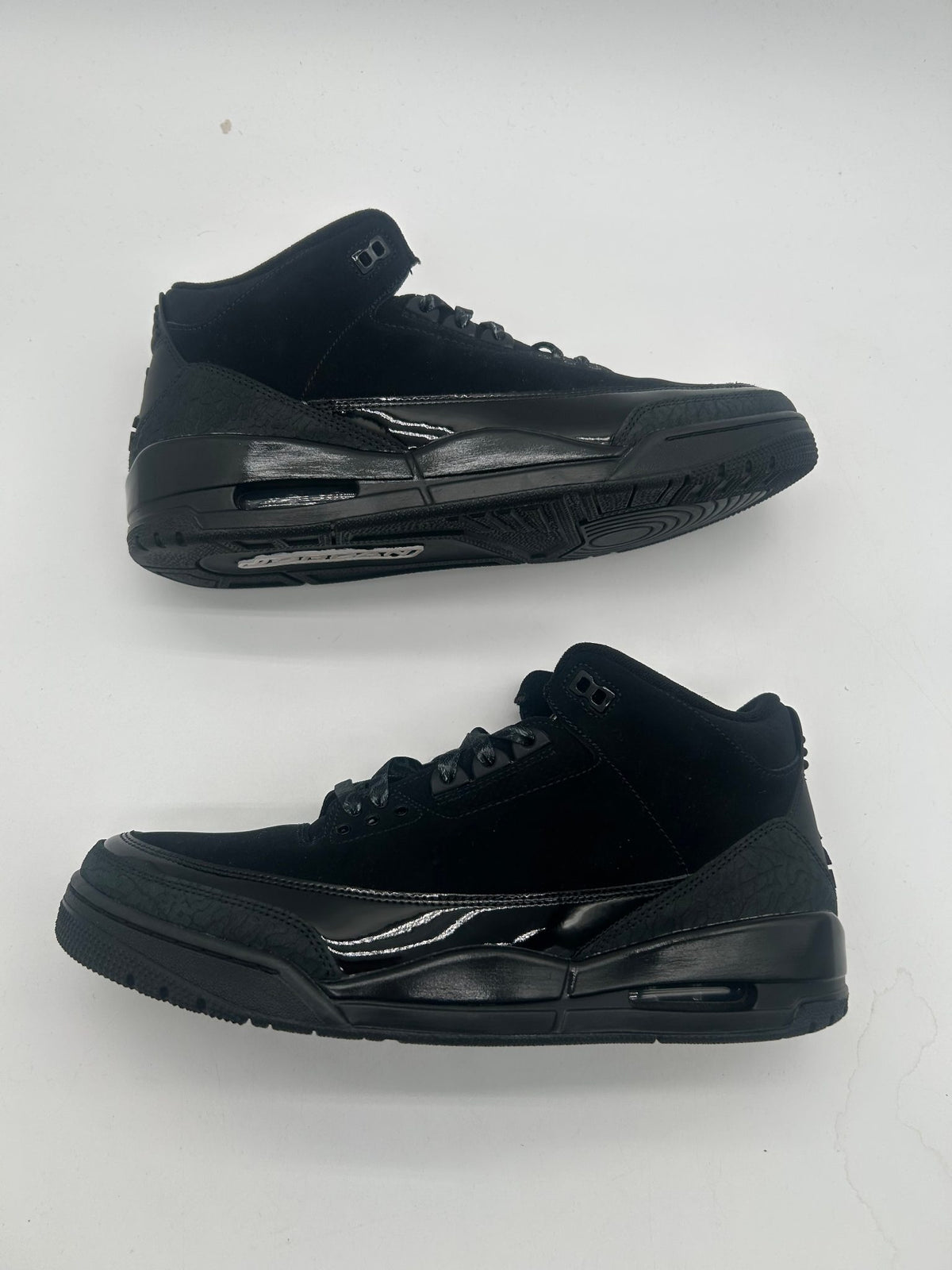 Jordan 3 Retro Black Cat (2025)