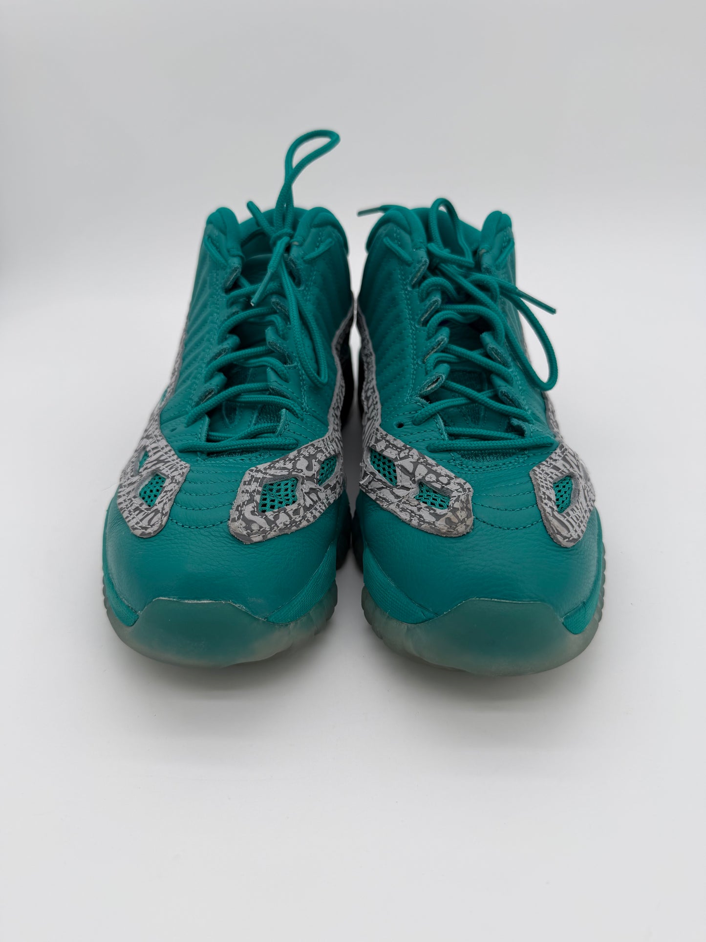 Jordan 11 Retro Low IE Rio Teal