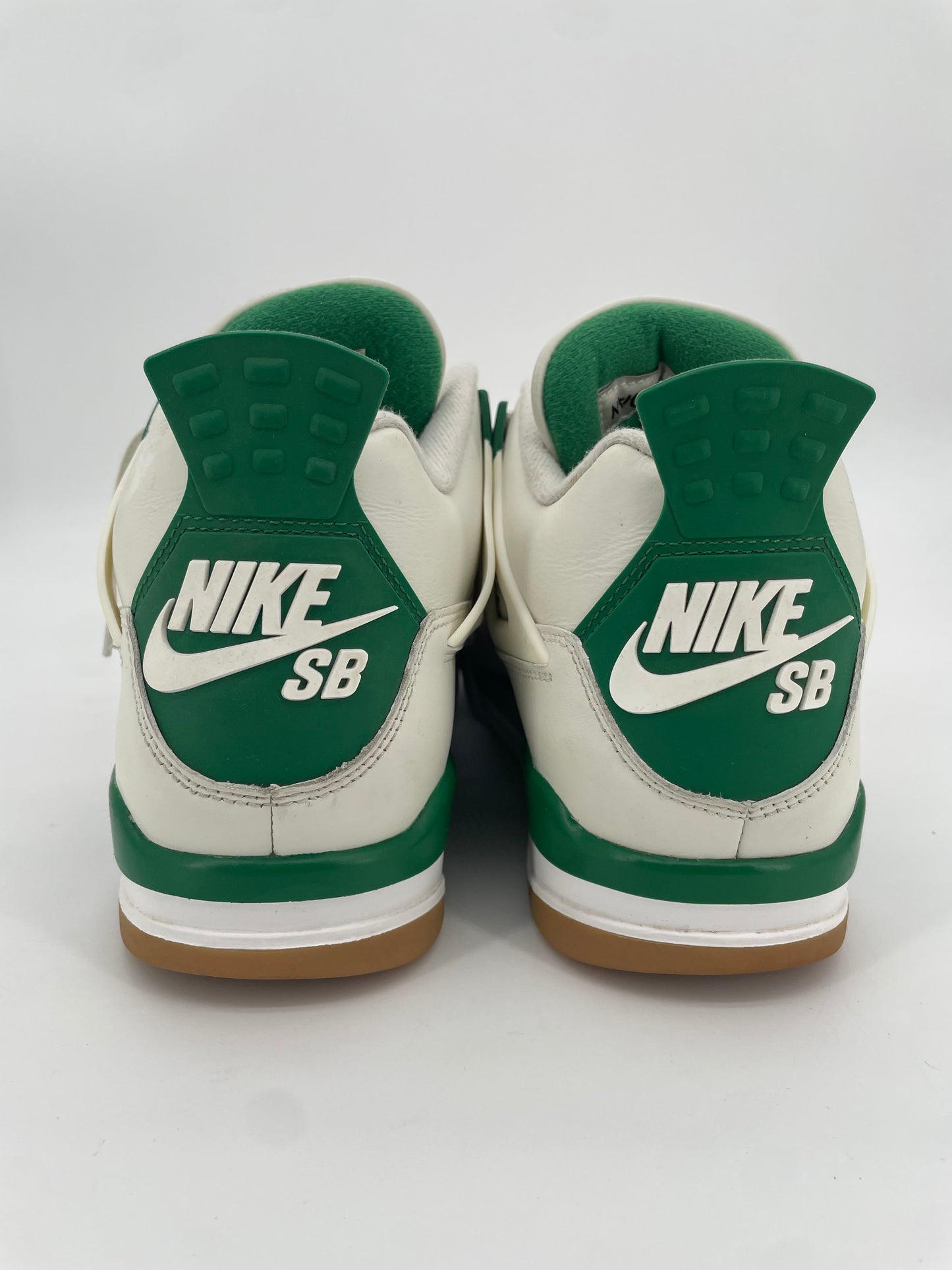 Jordan 4 Retro SB Pine Green