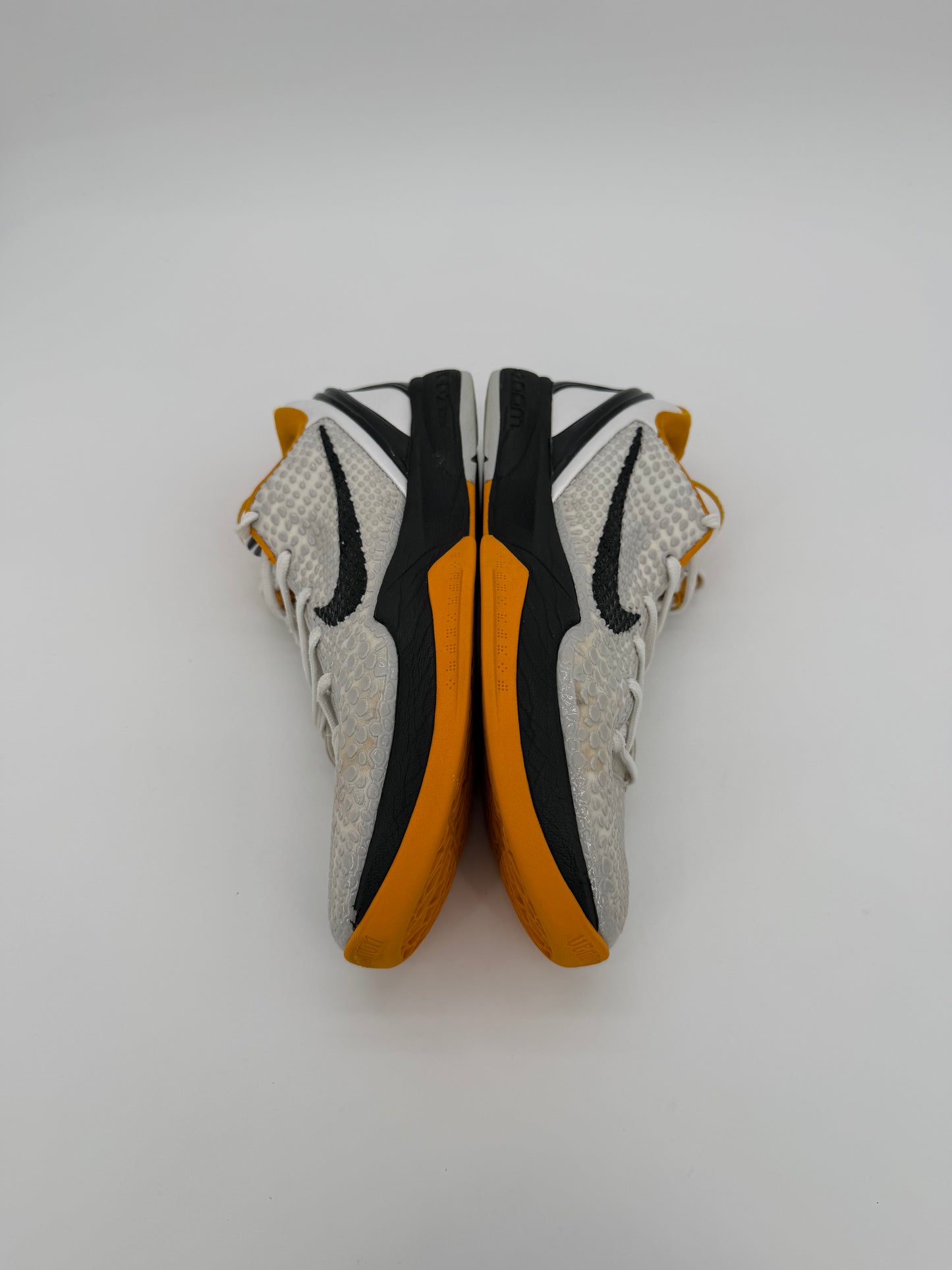 Kobe 6 Protro Playoff Pack White Del Sol