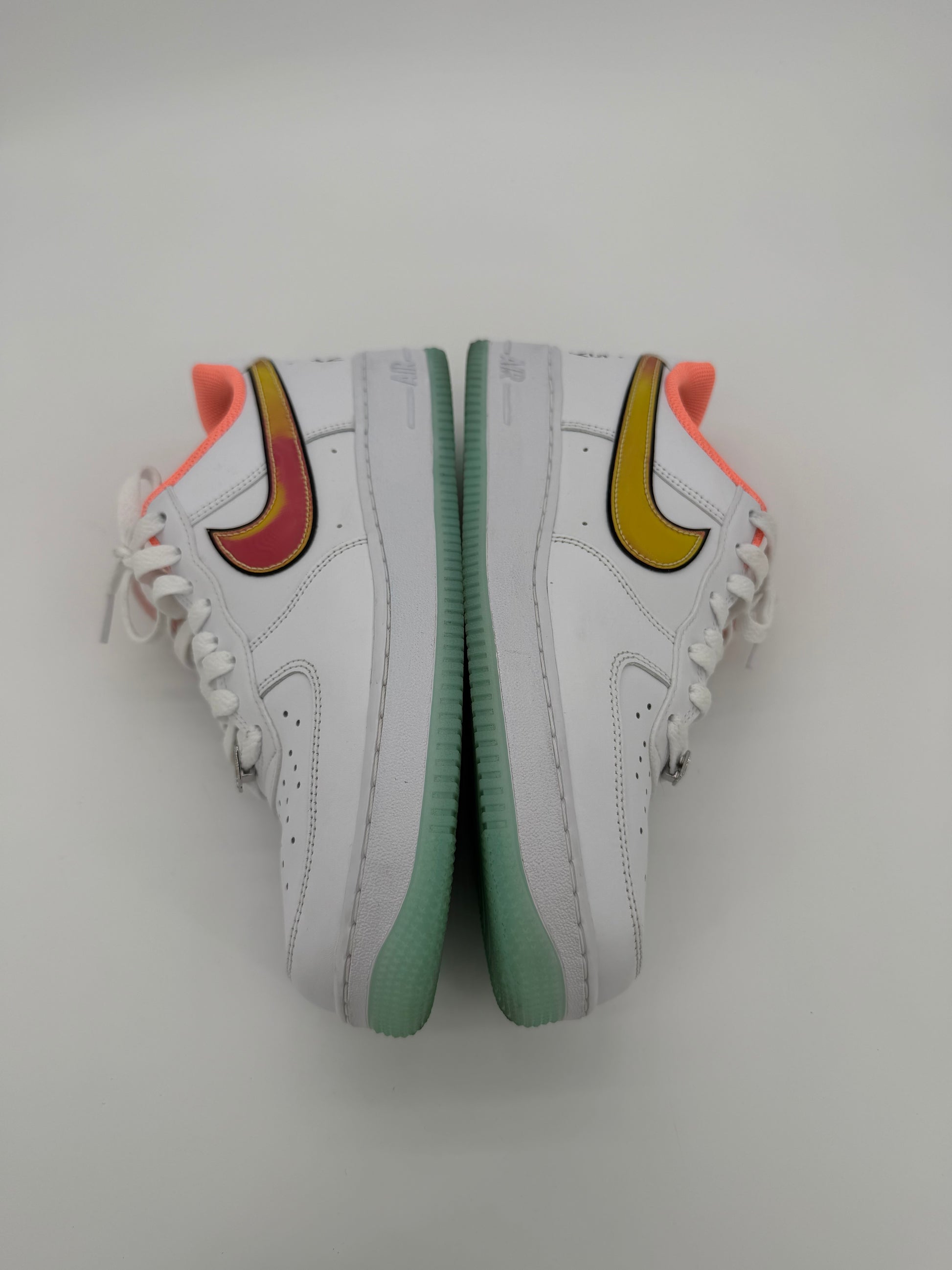 Nike Air Force 1 Low NY vs. NY White Crimson Pulse