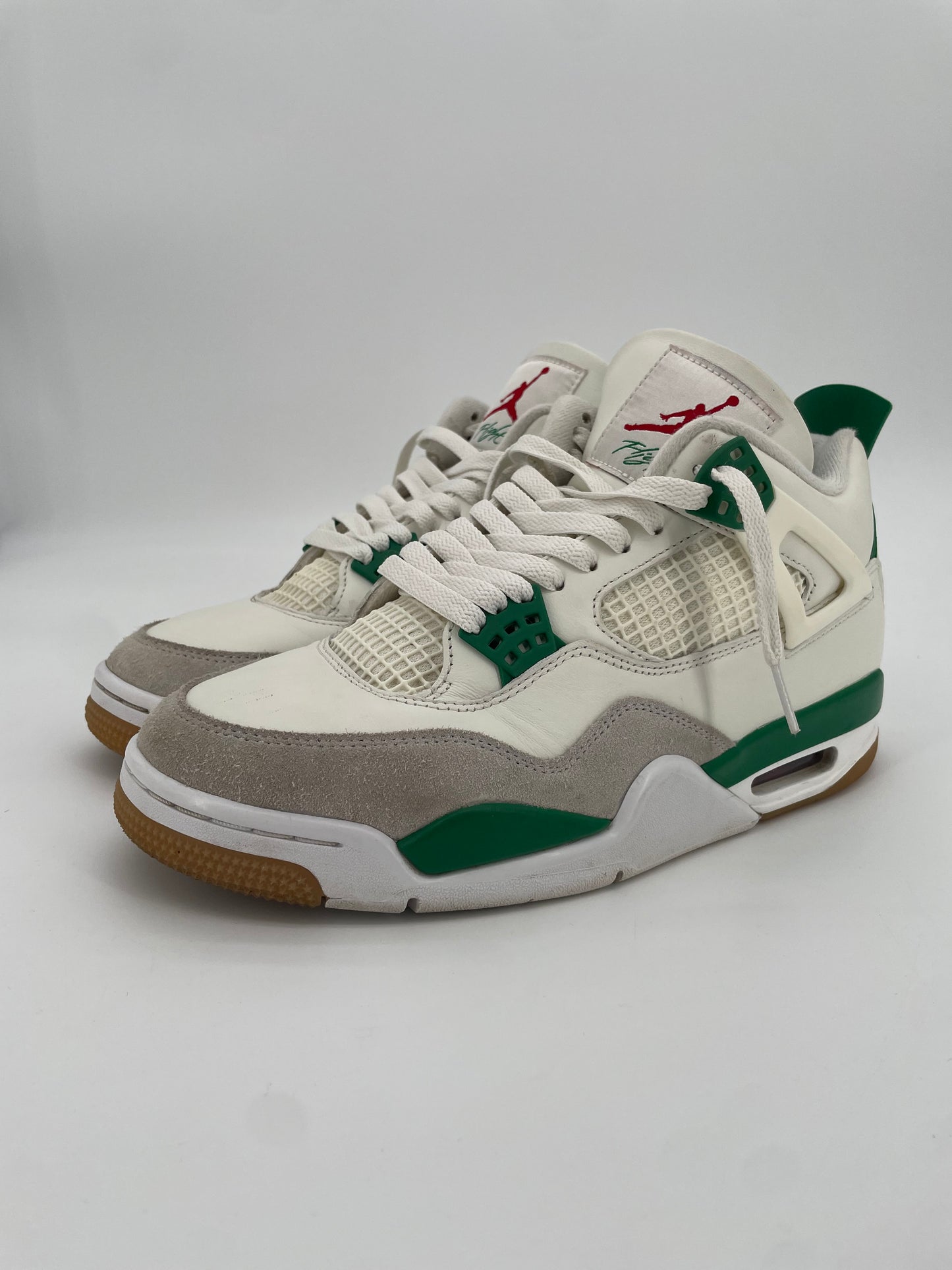 Jordan 4 Retro SB Pine Green