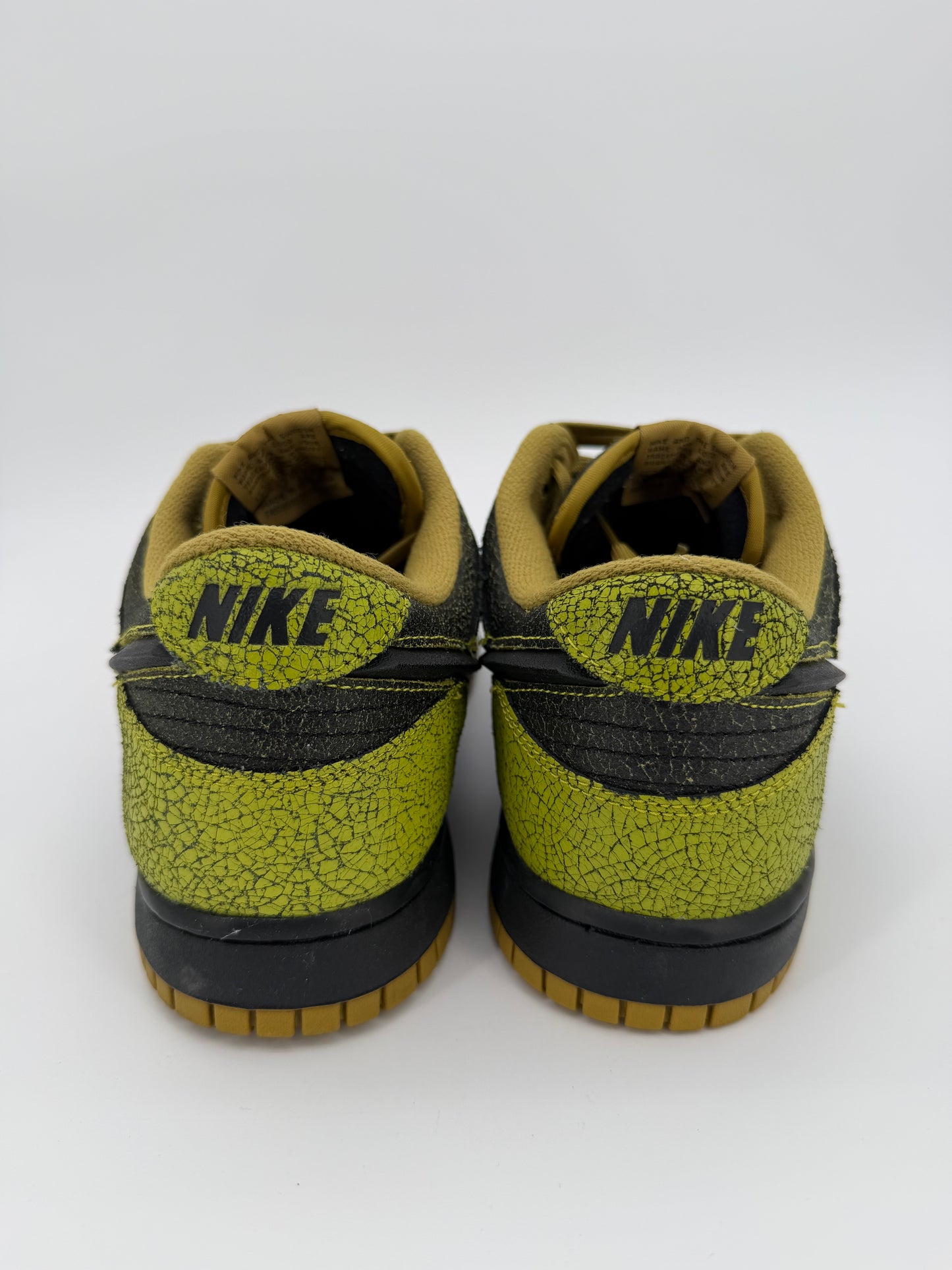 Nike Dunk Low Retro QS Halloween Skull
