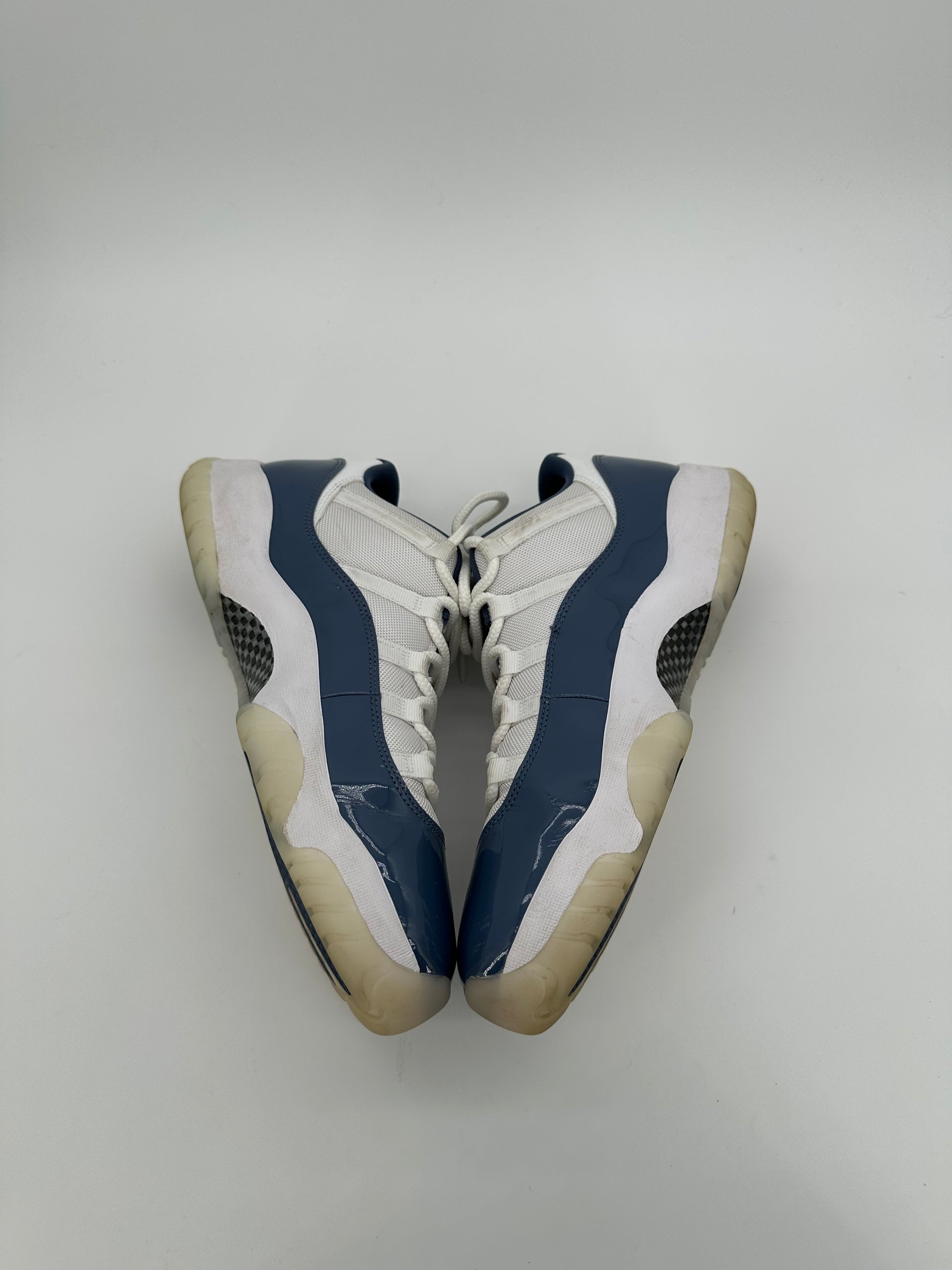 Jordan 11 Retro Low Diffused Blue
