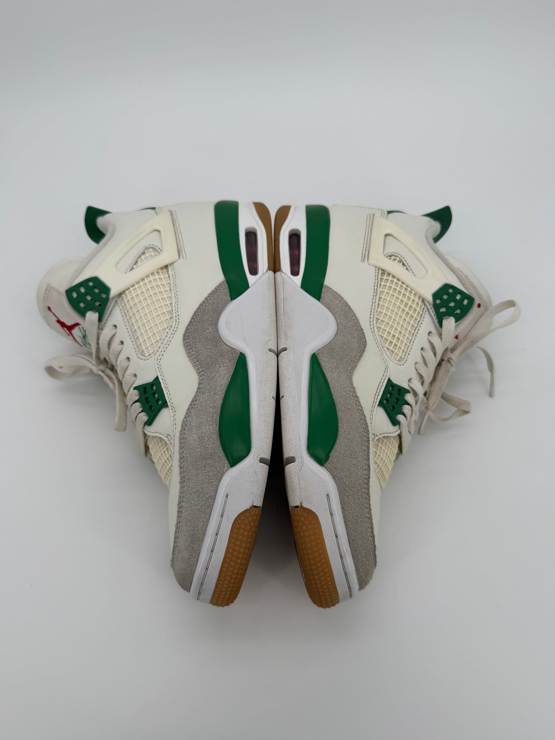 Jordan 4 Retro SB Pine Green