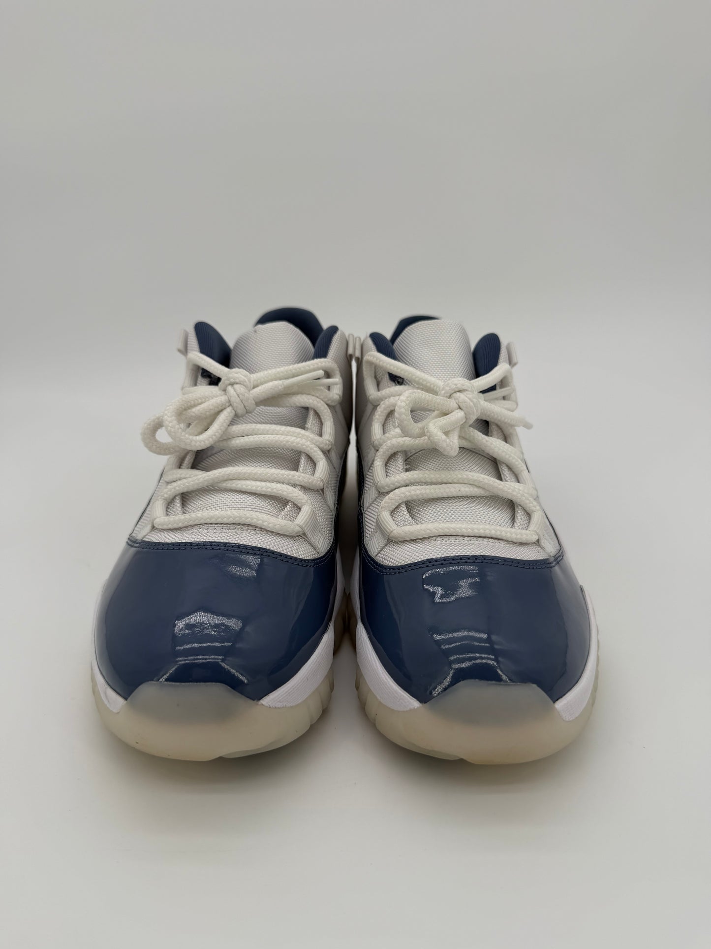 Jordan 11 Retro Low Diffused Blue