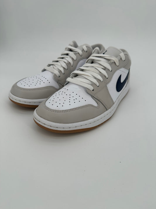 Jordan 1 Low Midnight Navy Neutral Grey