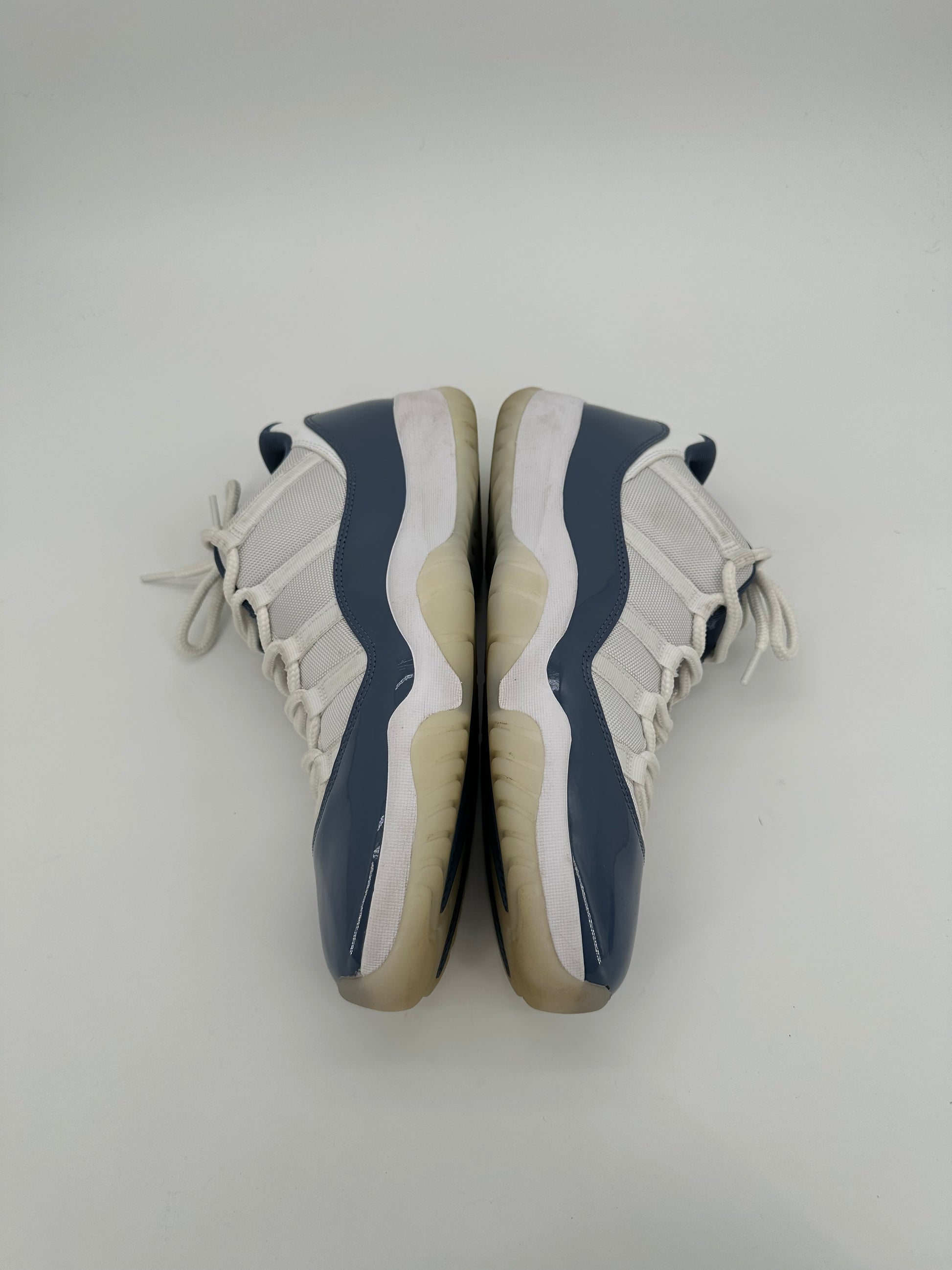 Jordan 11 Retro Low Diffused Blue