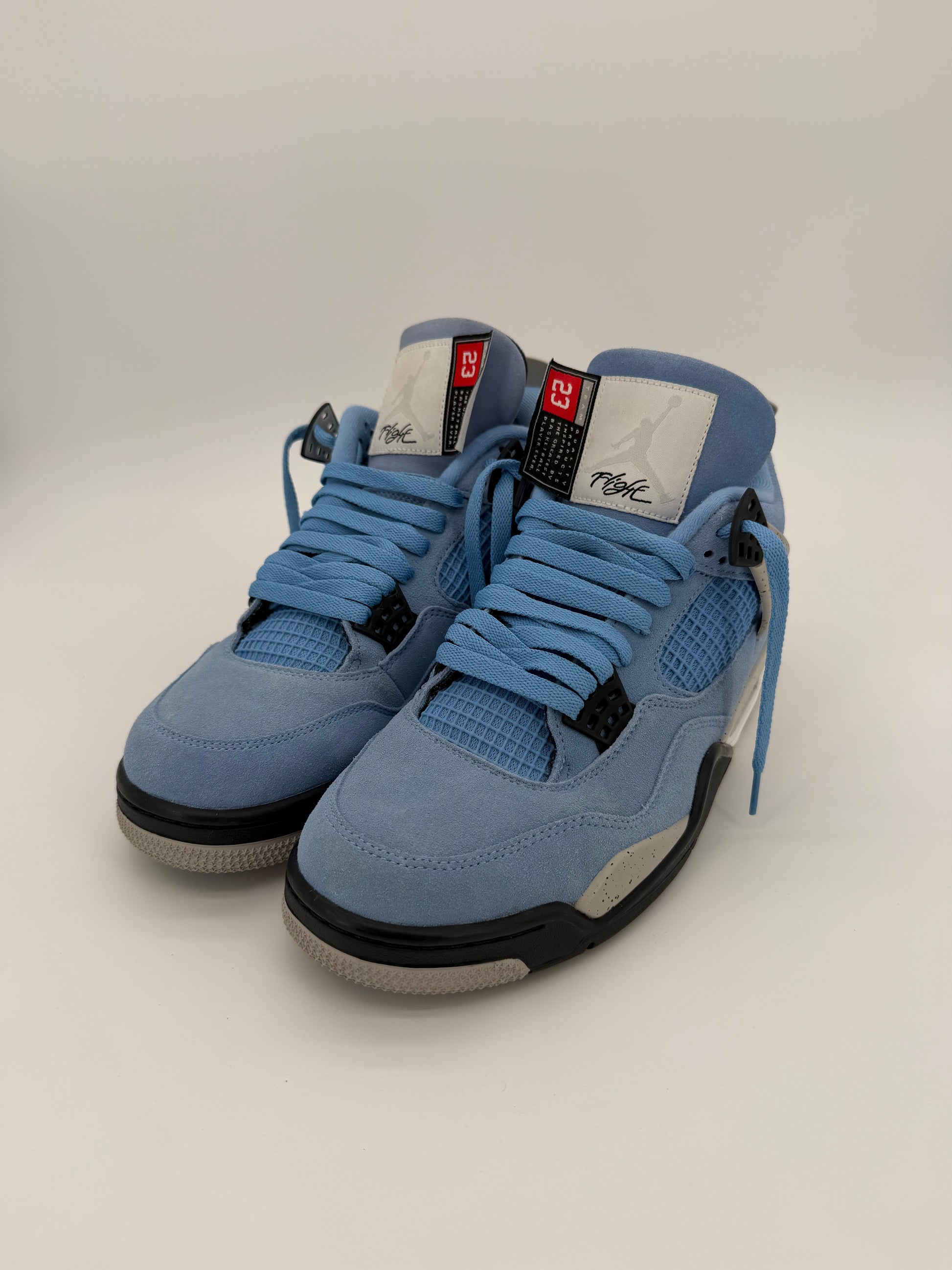 Jordan 4 Retro University Blue