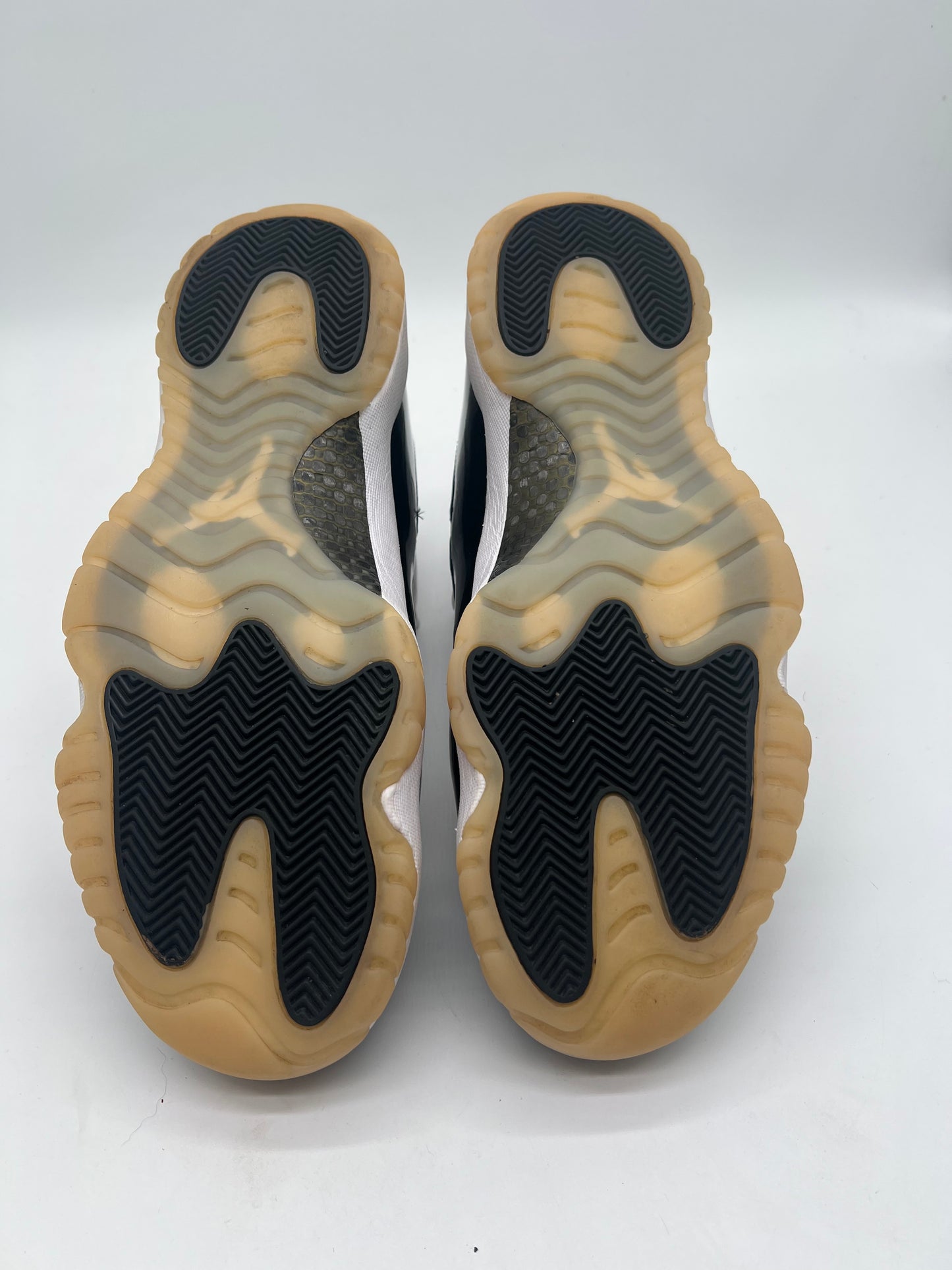 Jordan 11 Retro DMP Gratitude (2023)