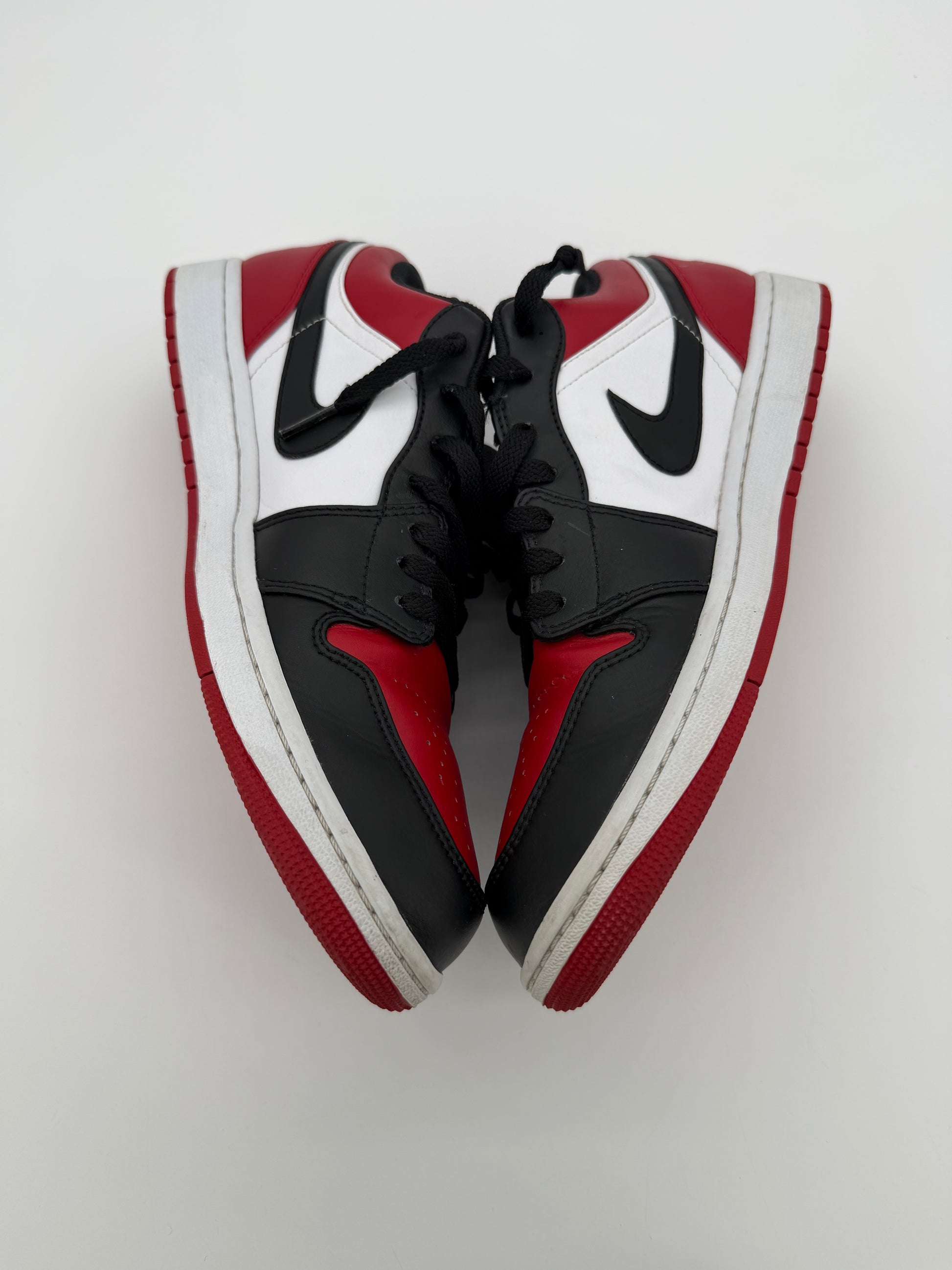 Jordan 1 Low Bred Toe