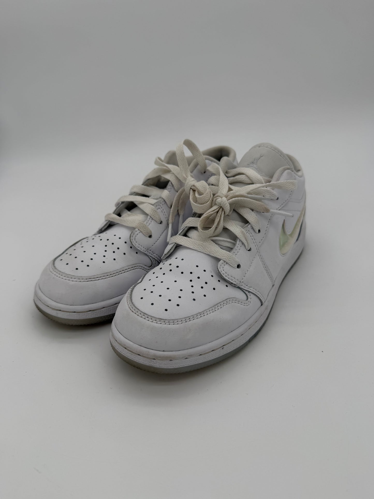 Jordan 1 Low SE Glitter Swoosh (GS)