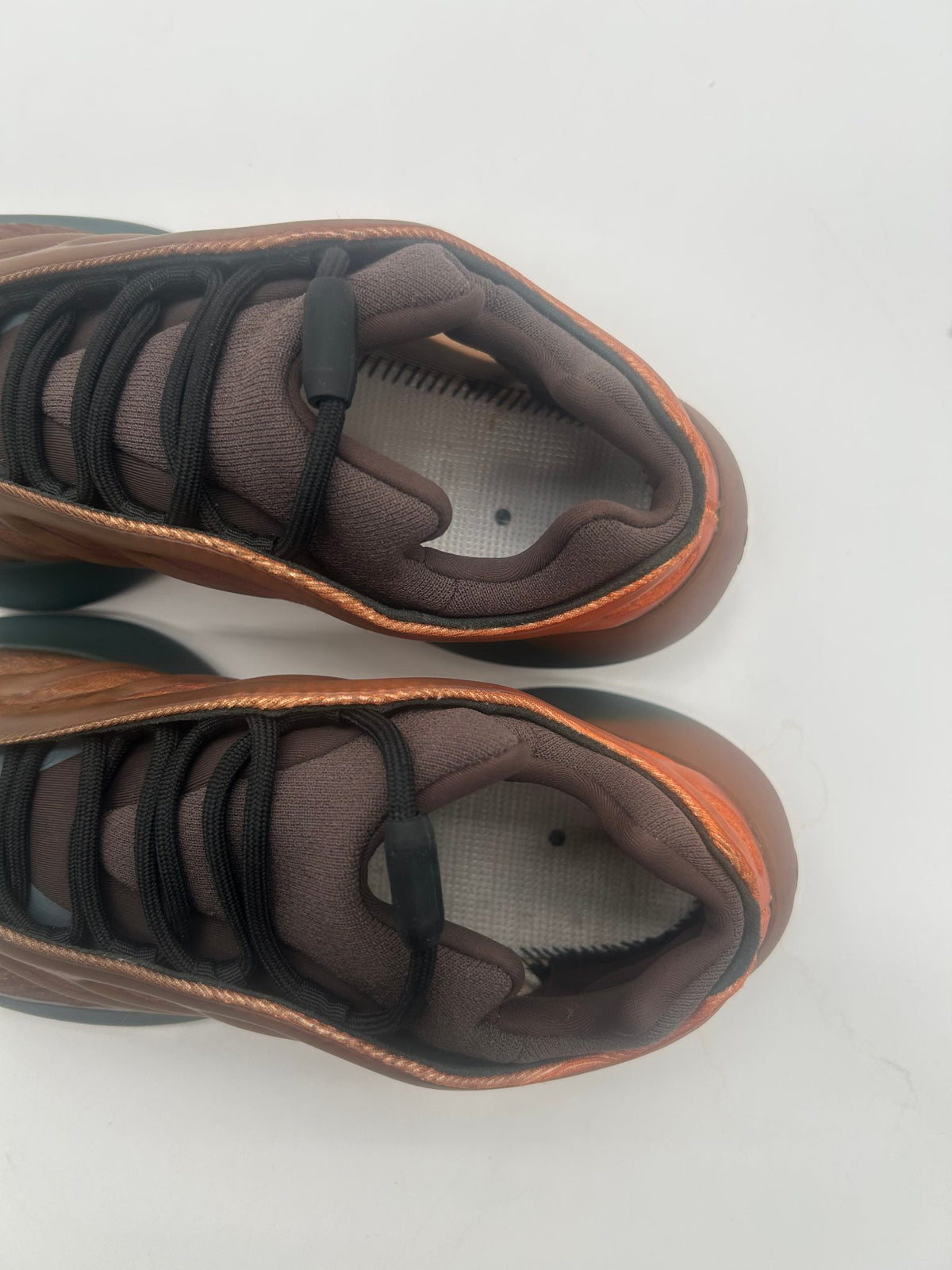 adidas Yeezy 700 V3 Copper Fade