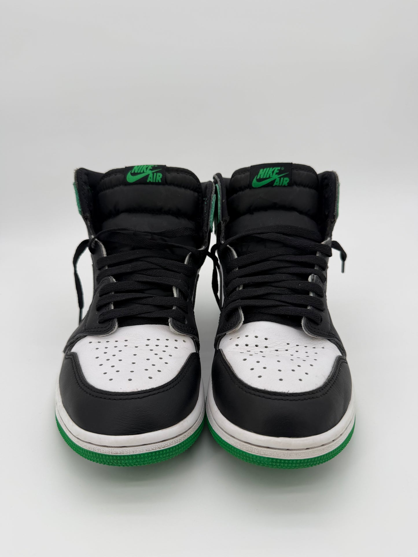Jordan 1 Retro High OG Lucky Green need pics