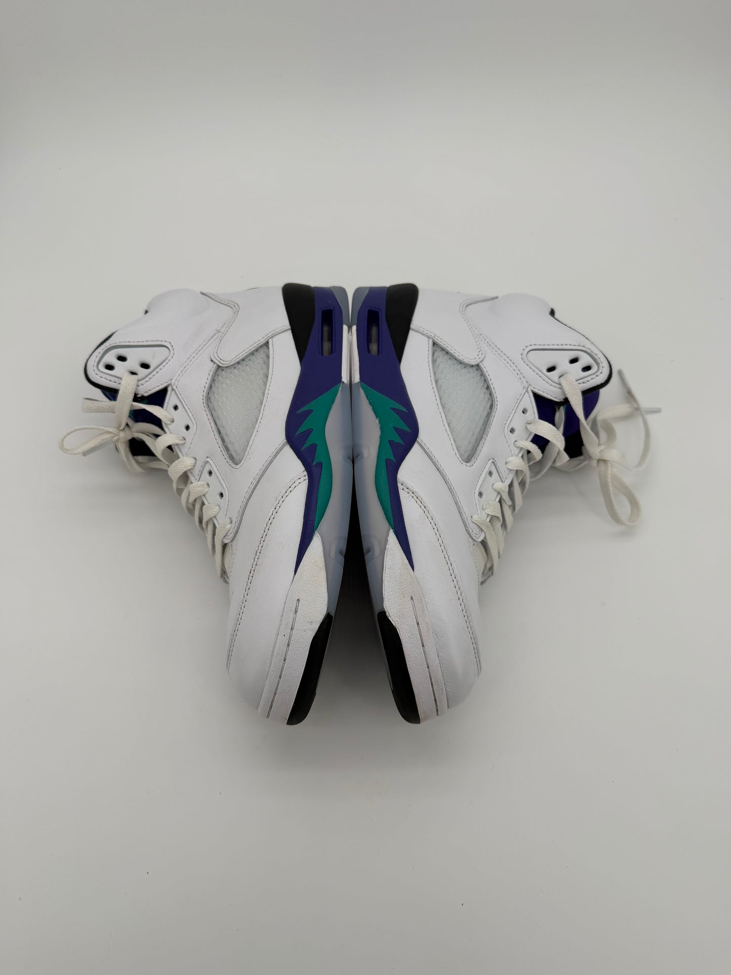 Jordan 5 Retro Grape (2025)