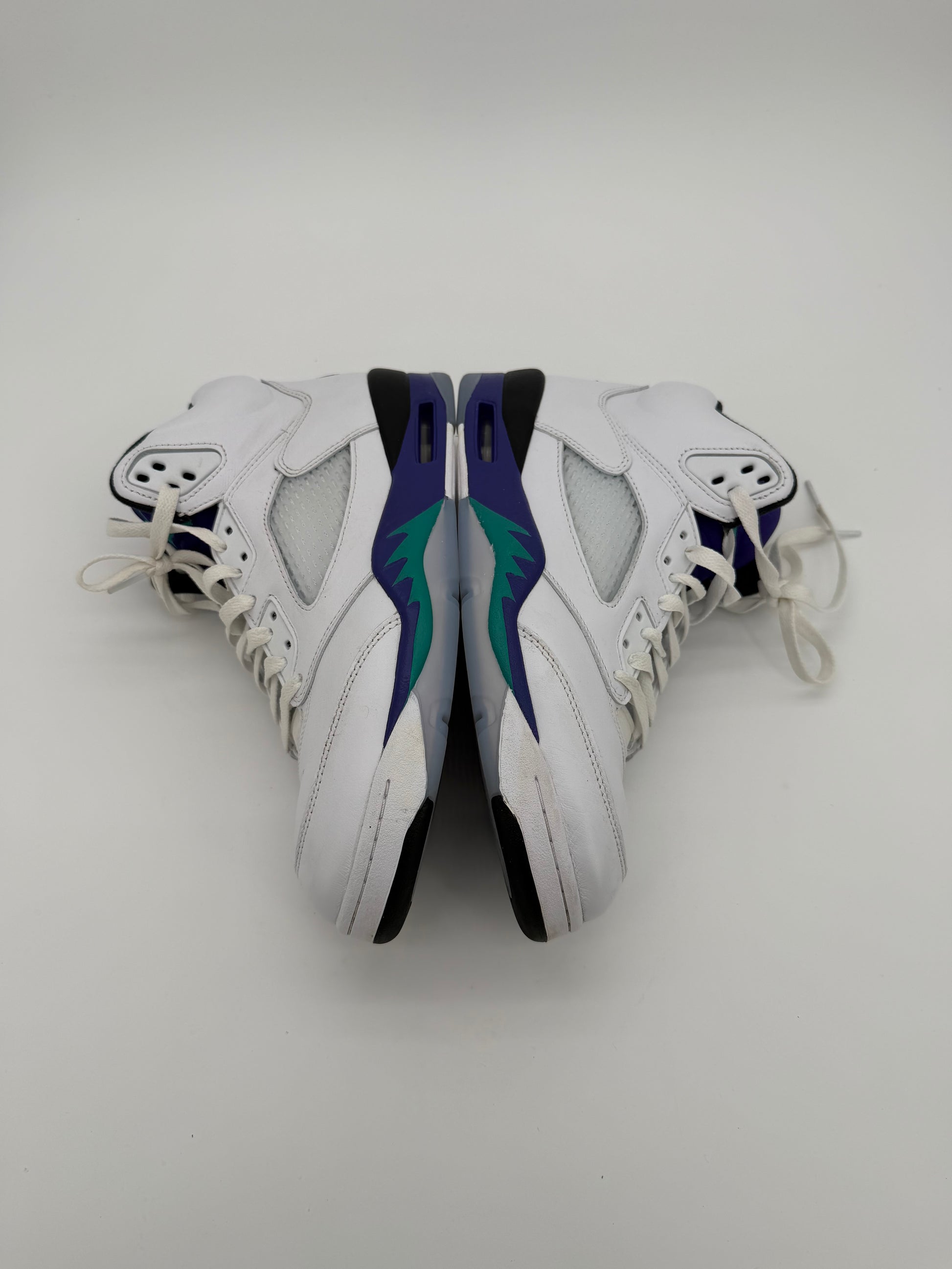 Jordan 5 Retro Grape (2025)