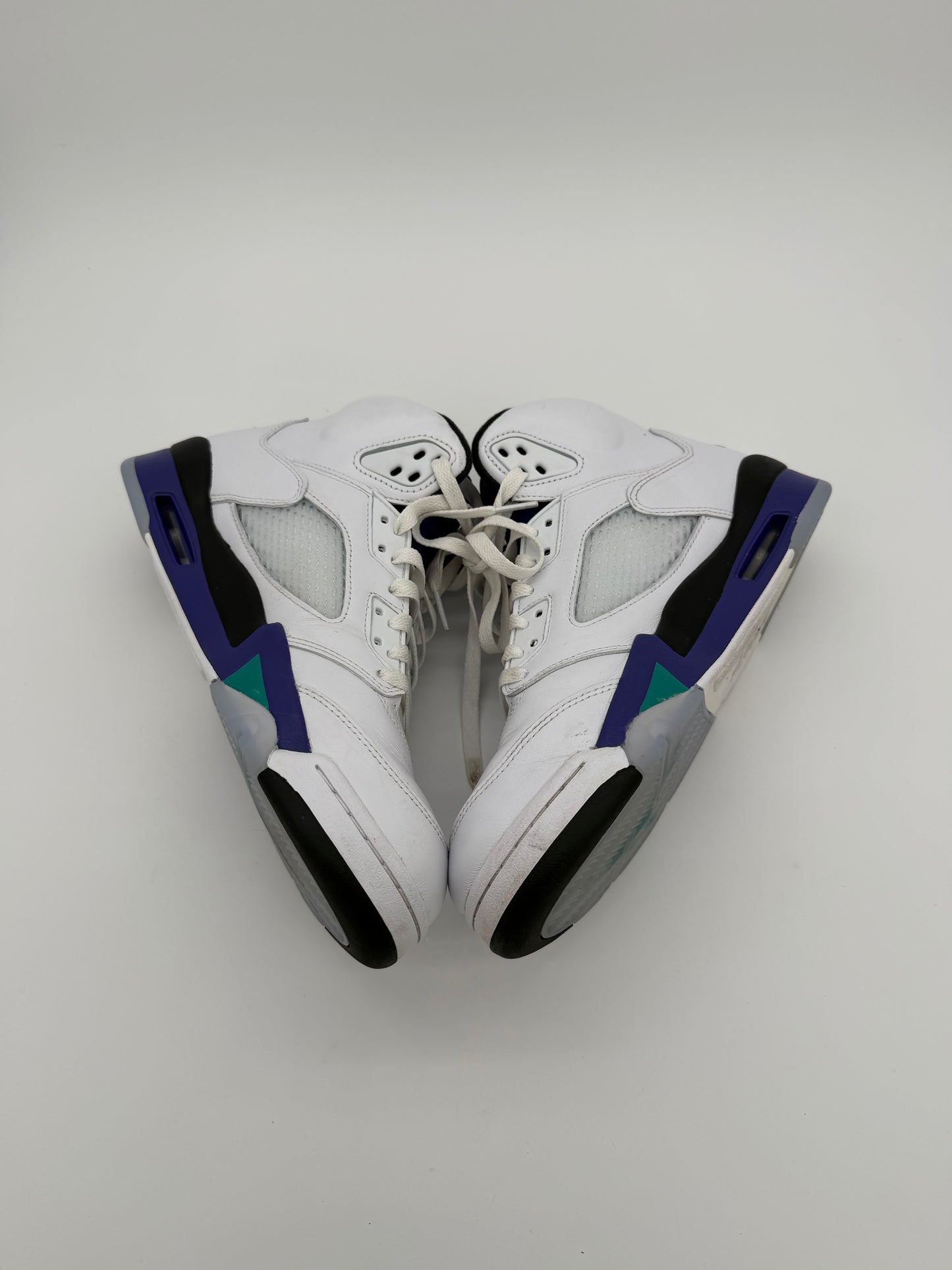 Jordan 5 Retro Grape (2025)