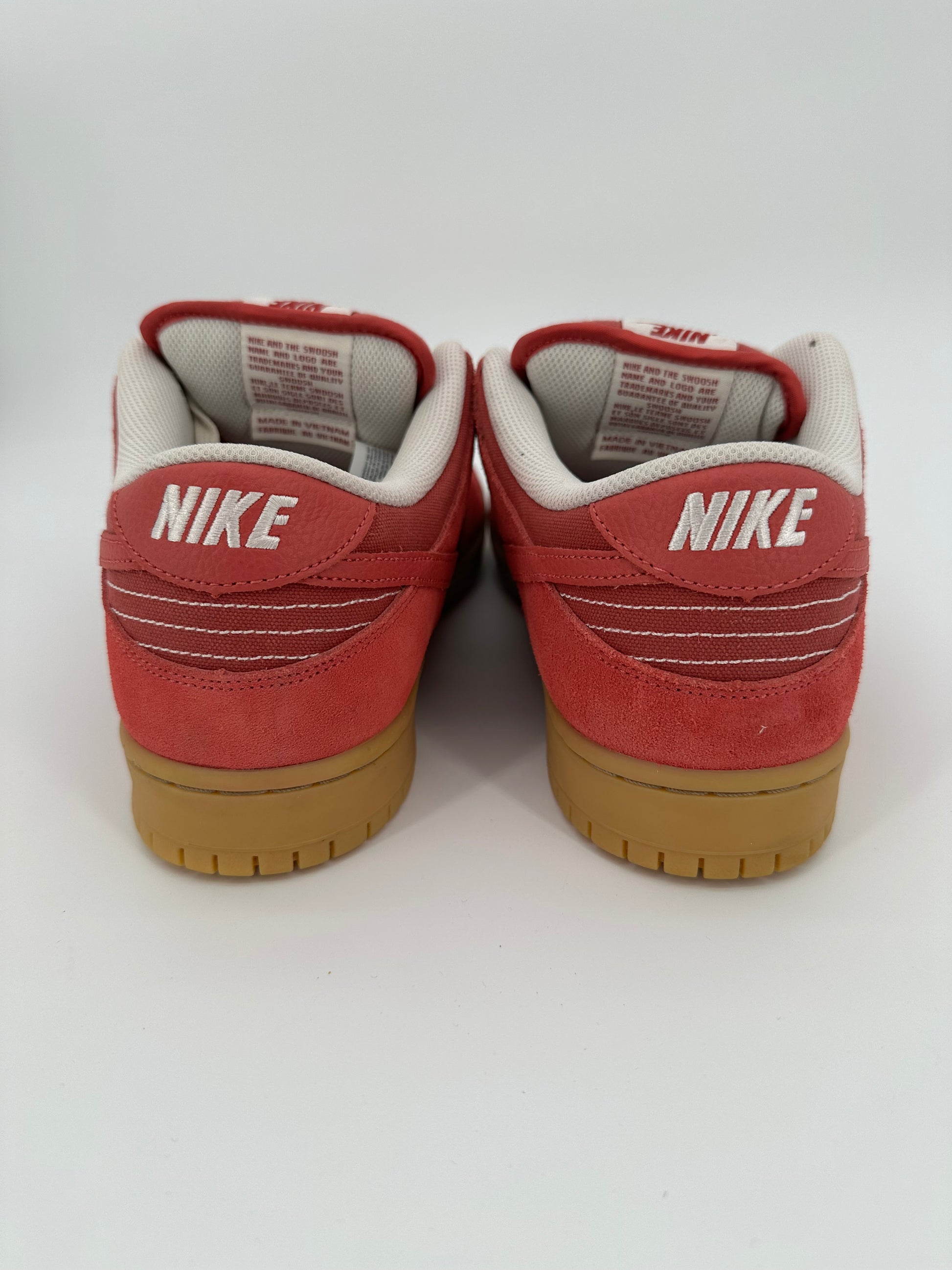 Nike SB Dunk Low Adobe