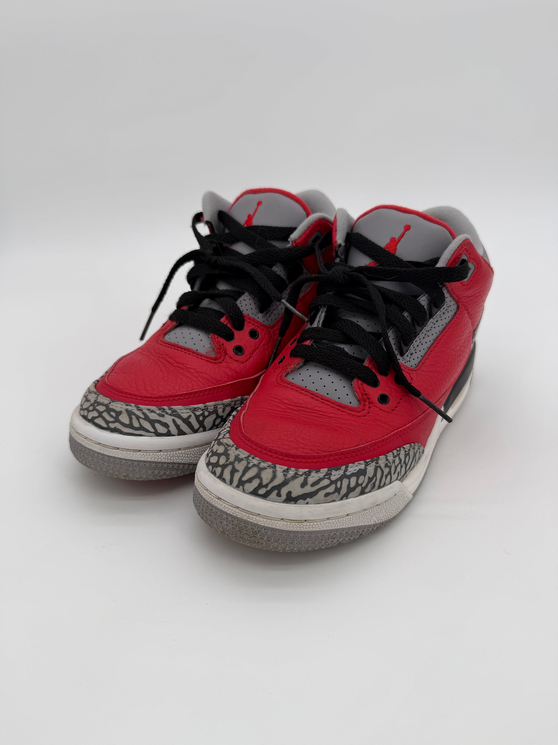 Jordan 3 Retro SE Fire Red (GS)