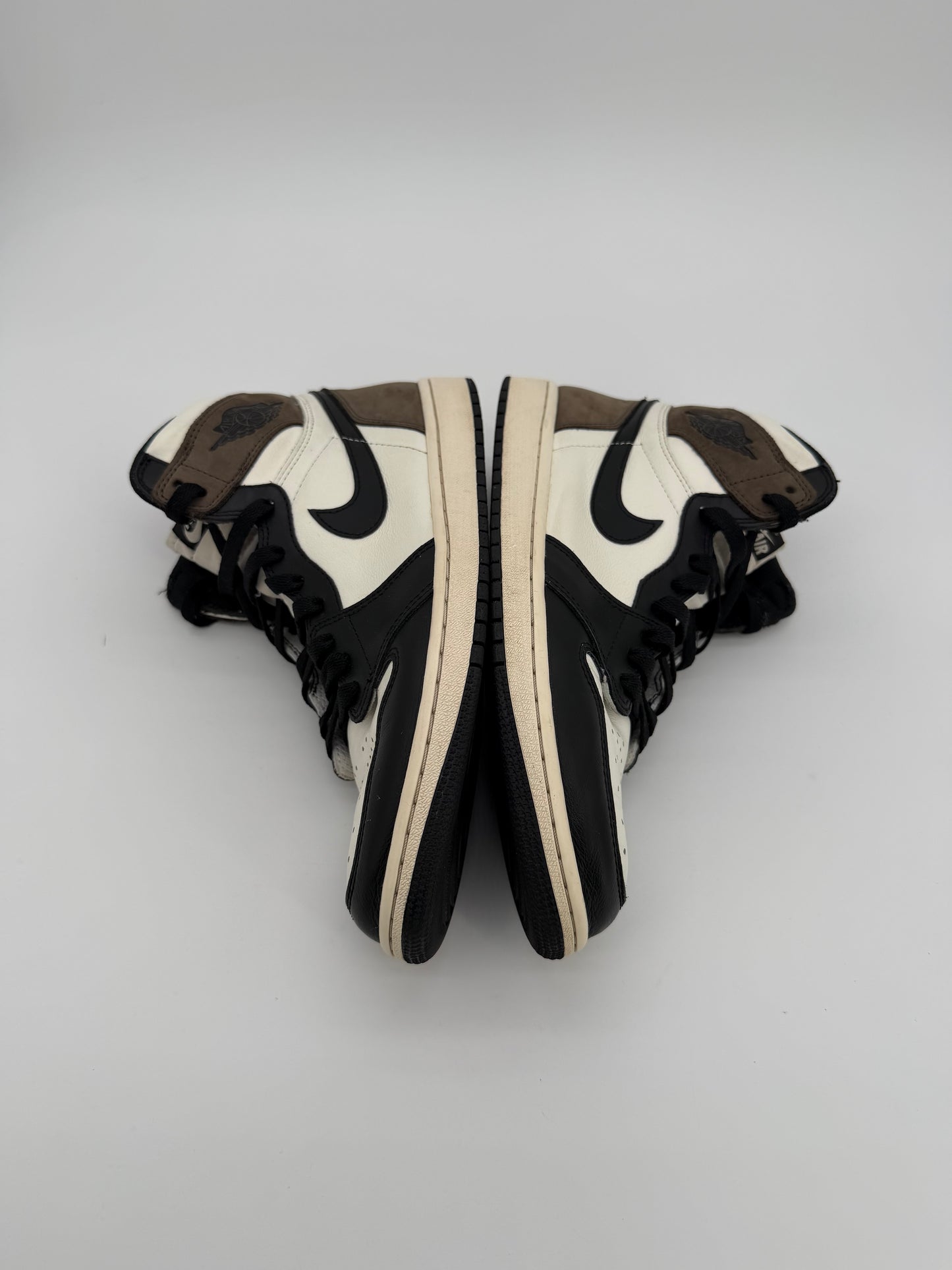 Jordan 1 Retro High Dark Mocha