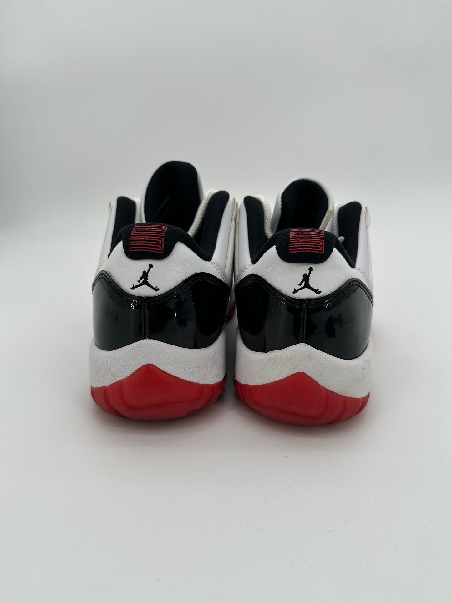 Jordan 11 Retro Low Concord Bred