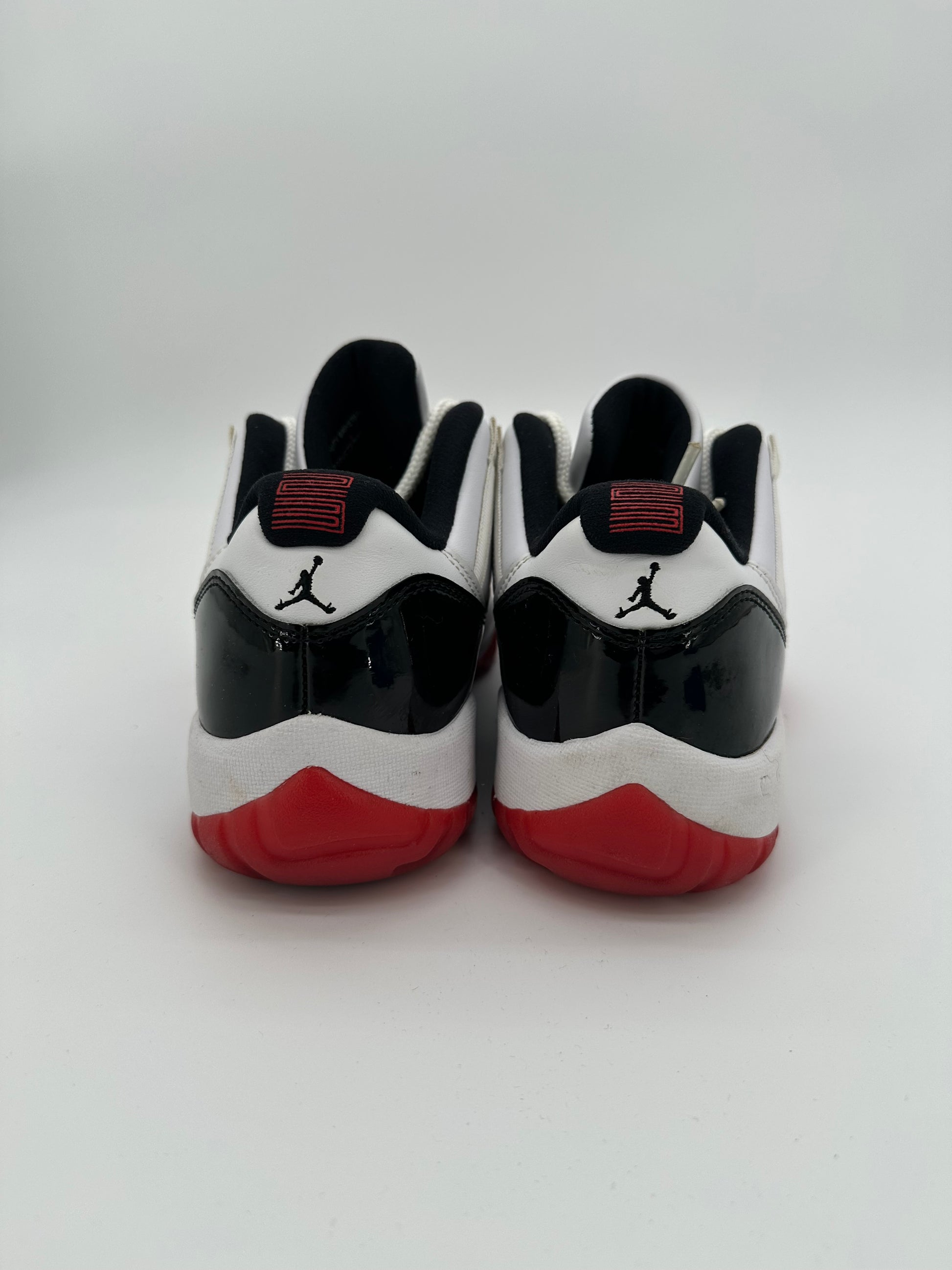 Jordan 11 Retro Low Concord Bred