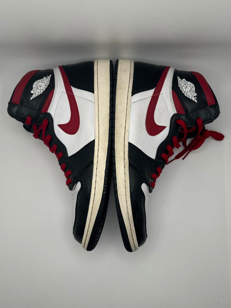 Jordan 1 Retro High Black Gym Red