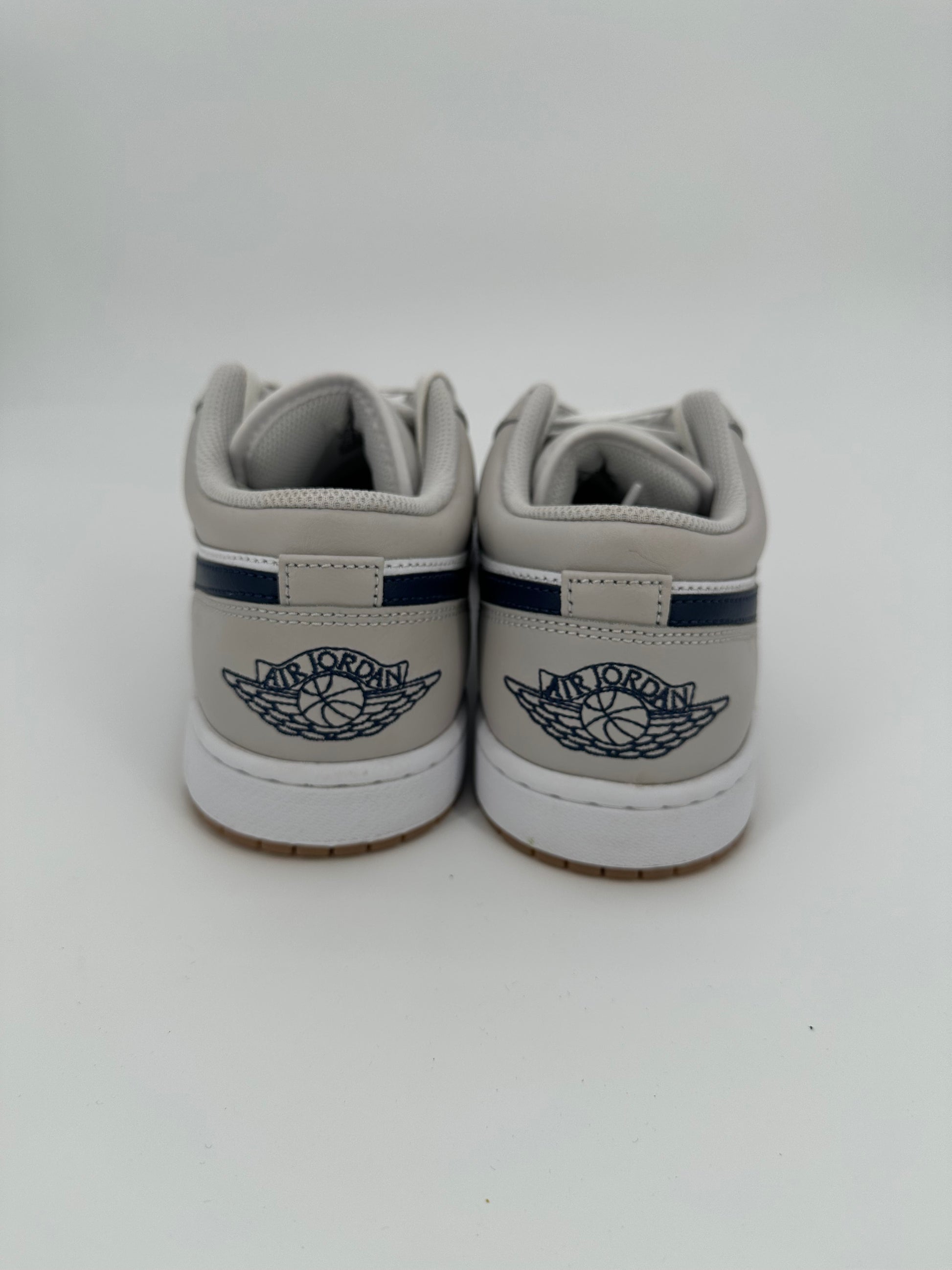 Jordan 1 Low Midnight Navy Neutral Grey